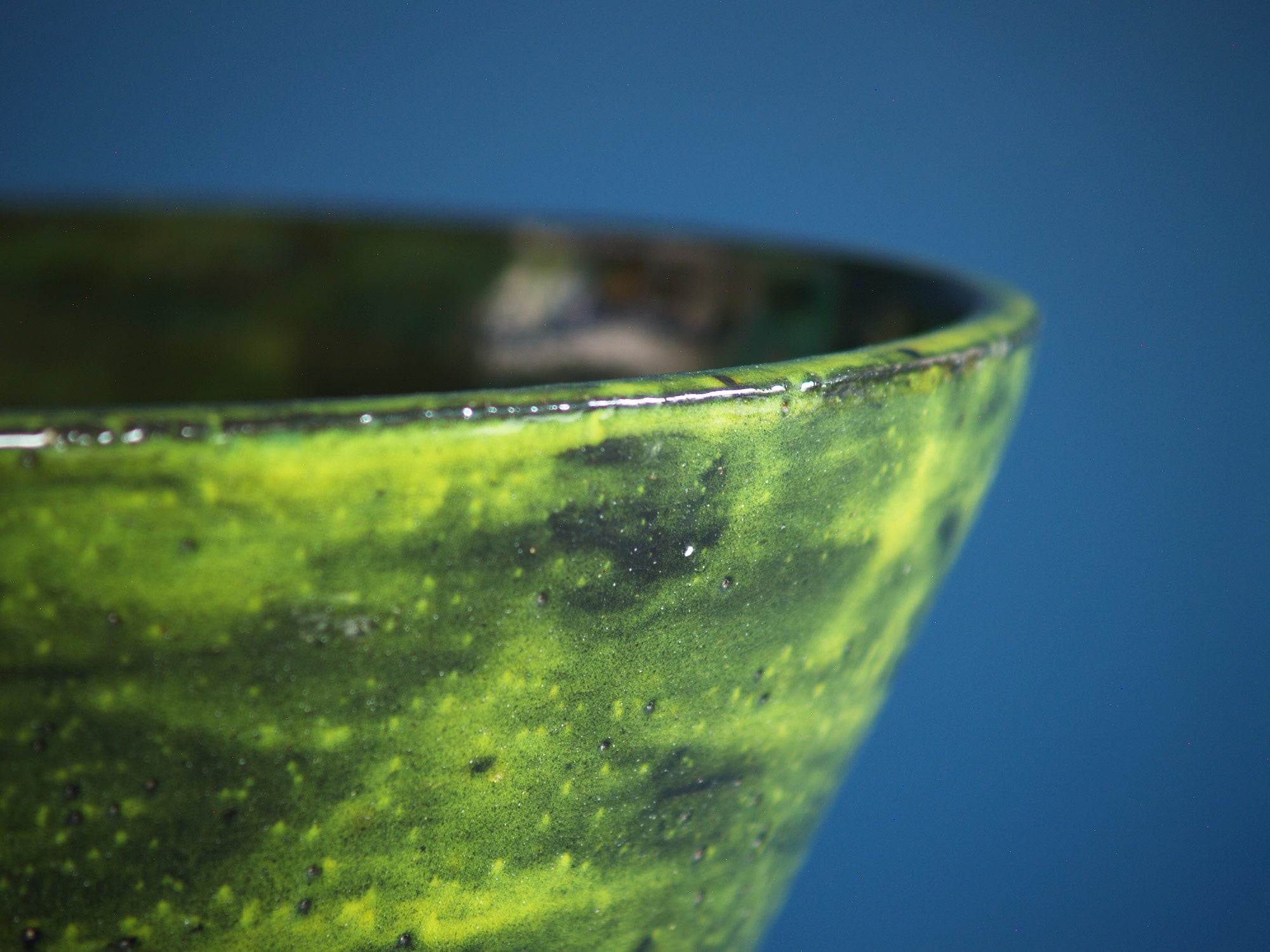 Coupe vasque de Mado Jolain, France (vers 1960)..Large bowl by Mado Jolain, France (circa 1960)