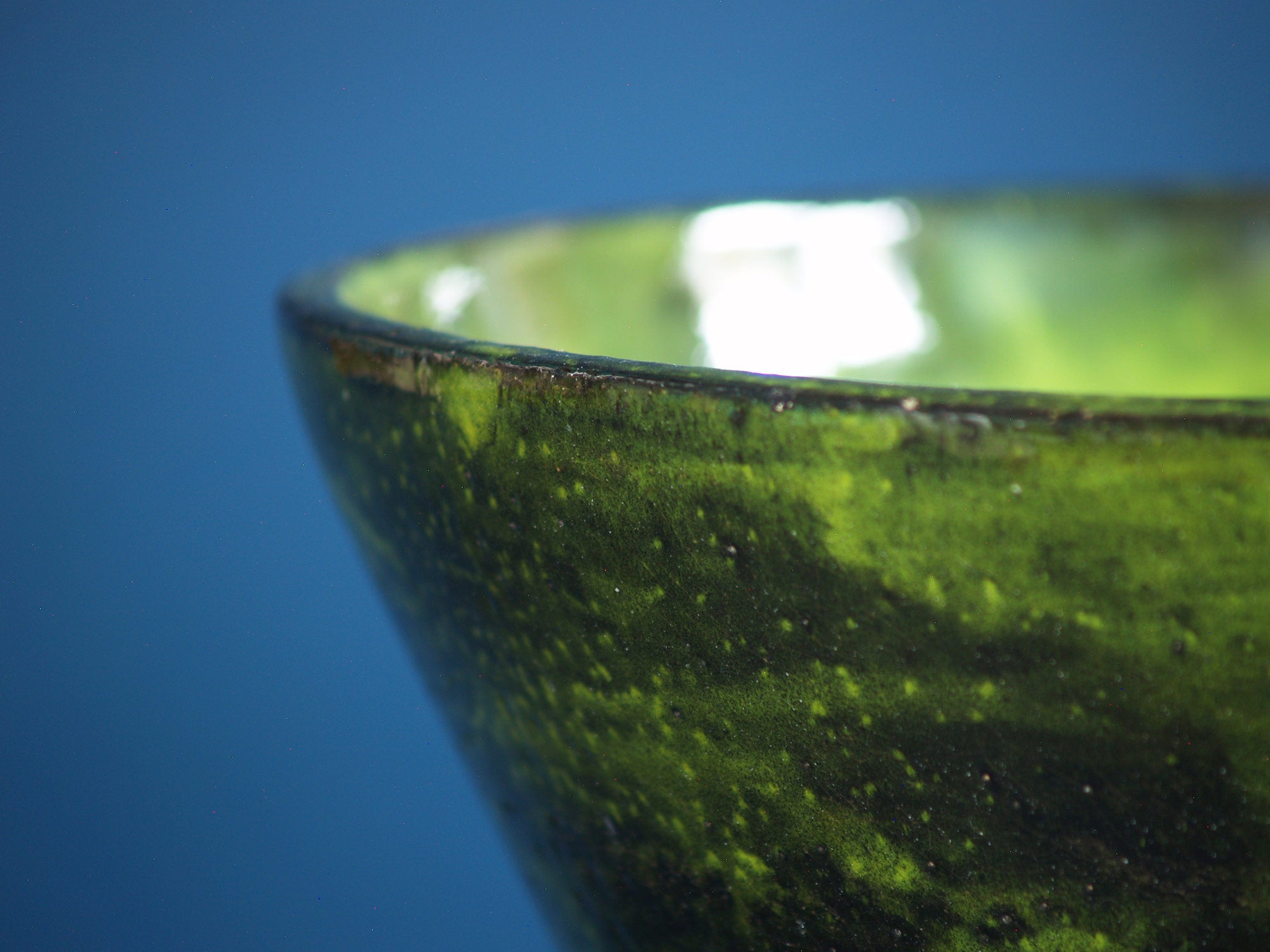 Coupe vasque de Mado Jolain, France (vers 1960)..Large bowl by Mado Jolain, France (circa 1960)