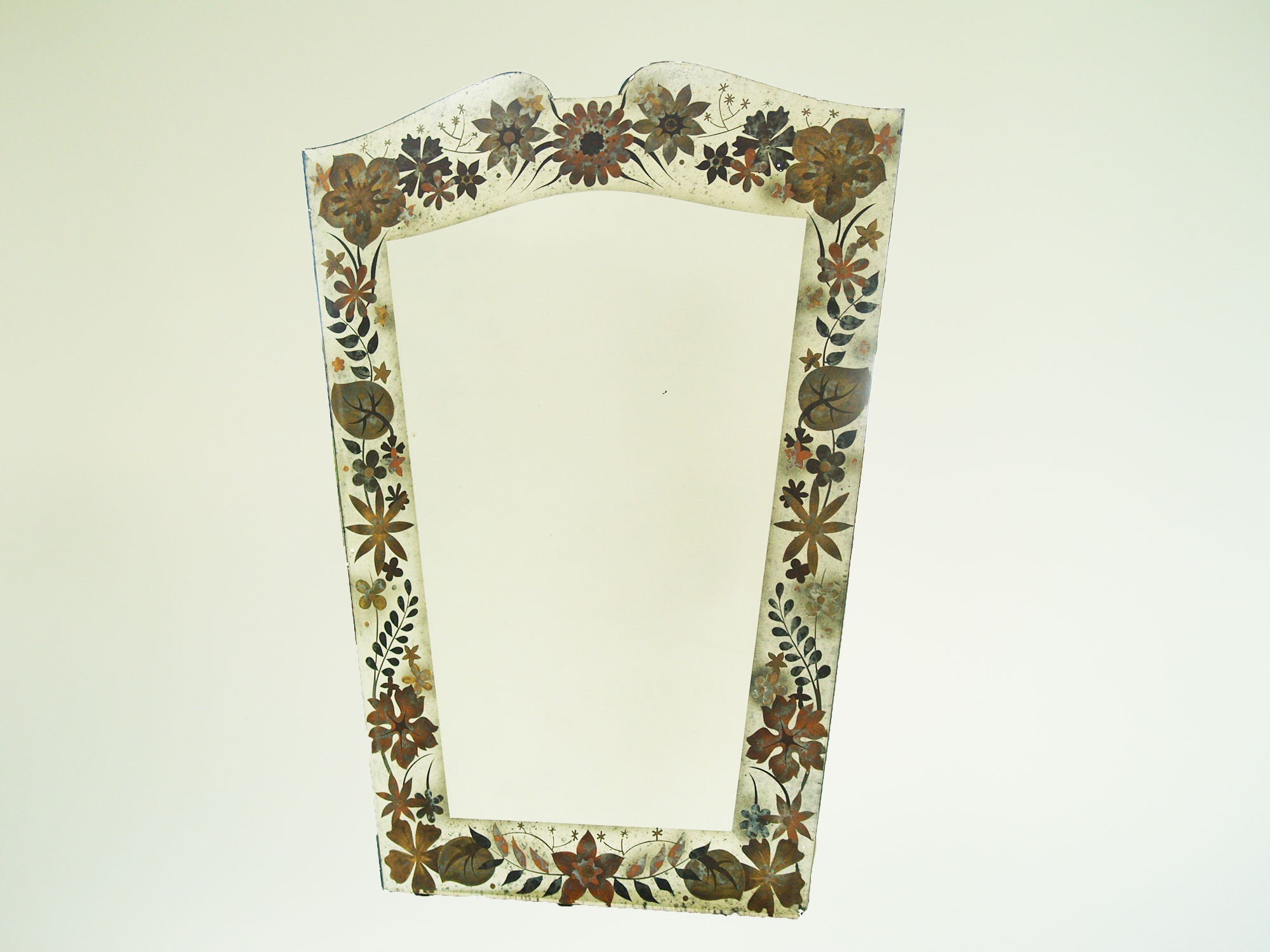 Miroir églomisé Robert Pansart, France (vers 1945)..Neoclassical mirror Robert Pansart, France (circa 1945)