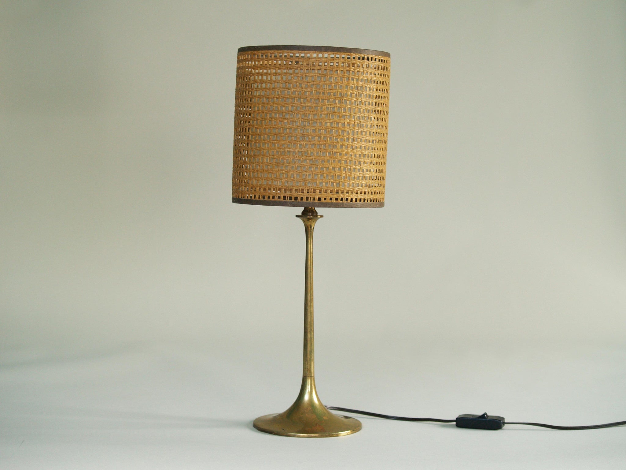 Lampe Grâce suédoise, Suède (vers 1940)..Swedish Grace Table lamp, Sweden (circa 1940)