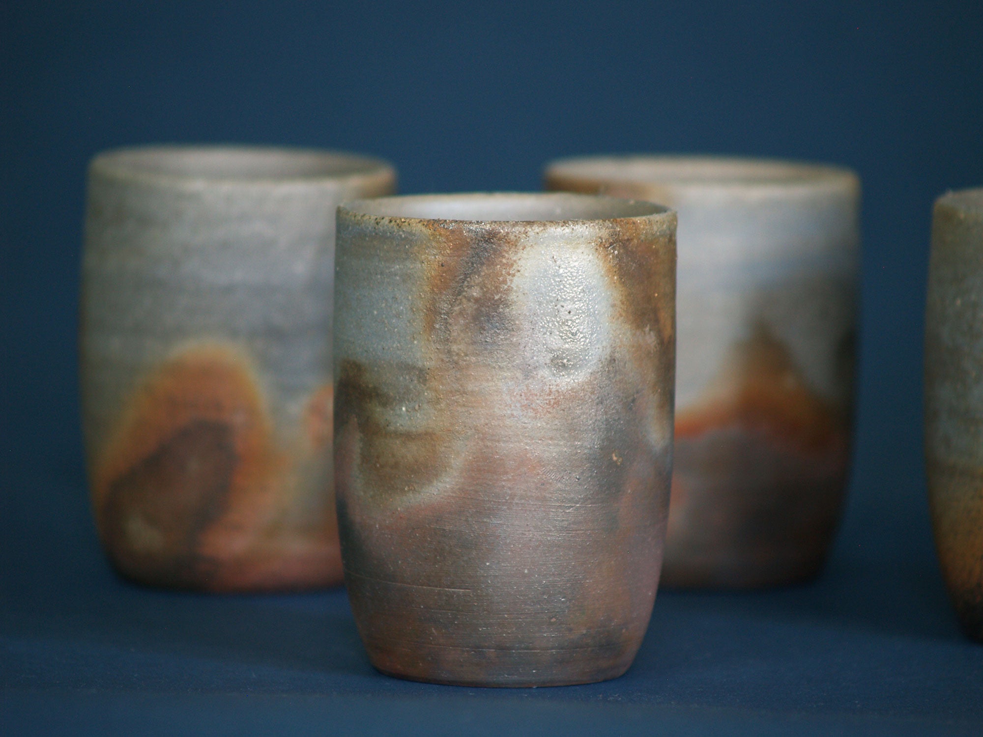 Service à thé de Bizen, Japon (vers 1990)..Teacups set of Bizen ware, Japan (ca. 1990)