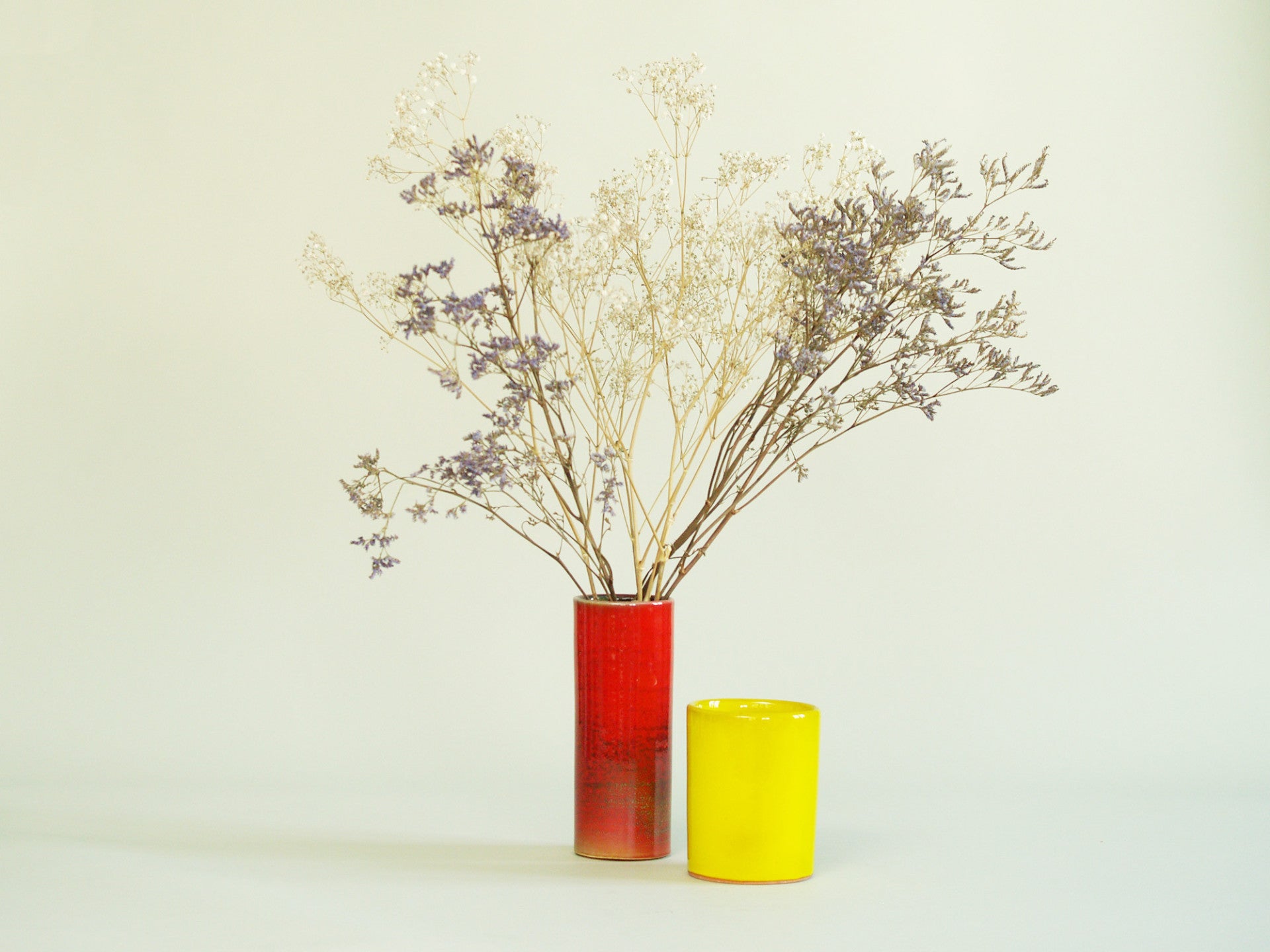 Vase rouleau de Robert Picault, France (vers 1955)..Cylindrical Vase by Robert Picault, France (circa 1955)