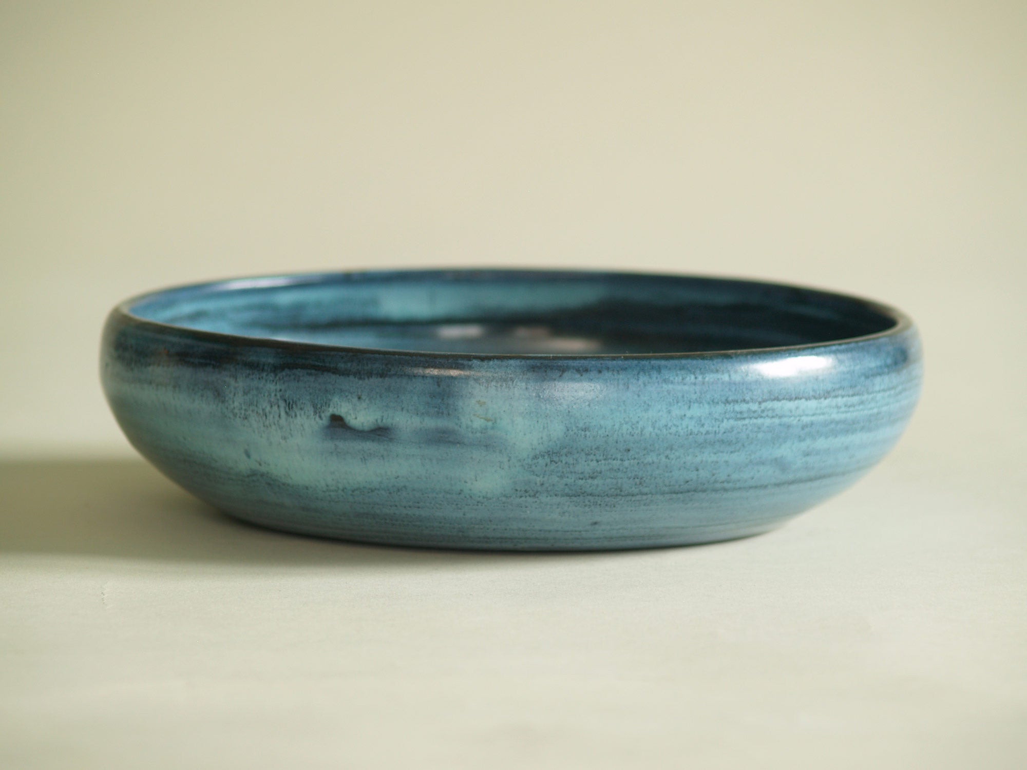 Coupe de Jacques Pouchain, France (vers 1959)..Bowl by Jacques Pouchain, France (ca. 1959)