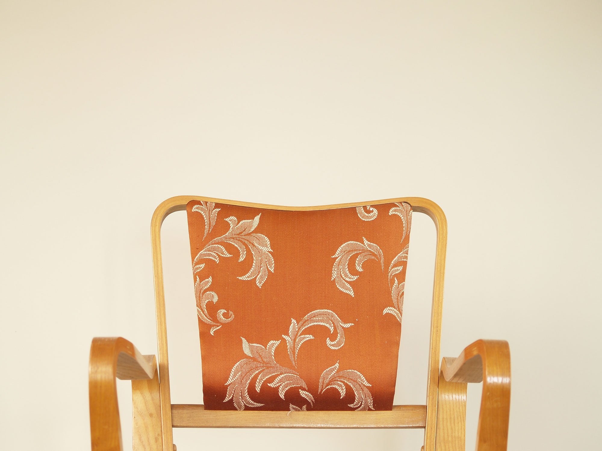 Rare paire de fauteuils Linden par G.A. Jenkins pour Thonet & Packet Furniture, Royaume-Uni (vers 1948)..Rare plywood Linden armchairs by G.A. Jenkins for Thonet & Packet Furniture, set of 2, United Kingdom (circa 1948)