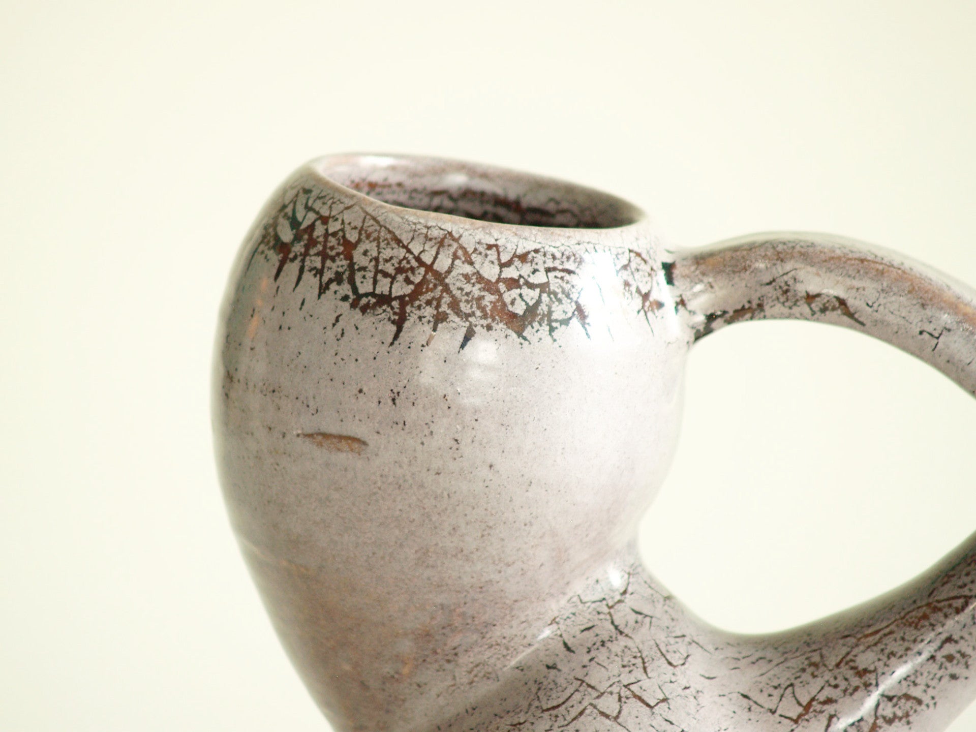 Vase‑Pichet «péruvien» des Potiers d'Accolay, France (vers 1955)..Preclumbian style Vase‑Pitcher by les Potiers d'Accolay, France (ca 1955)