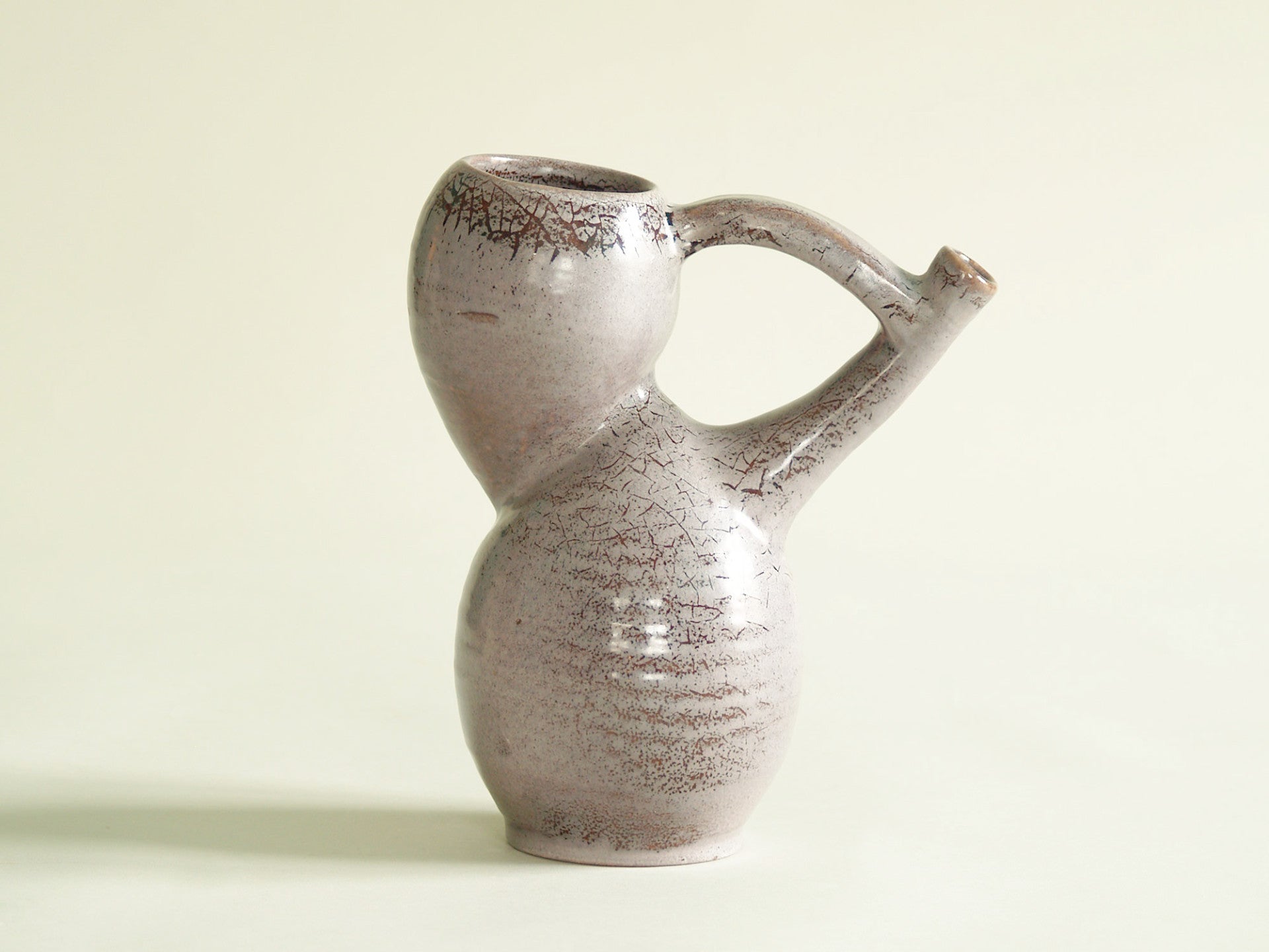 Vase‑Pichet «péruvien» des Potiers d'Accolay, France (vers 1955)..Preclumbian style Vase‑Pitcher by les Potiers d'Accolay, France (ca 1955)
