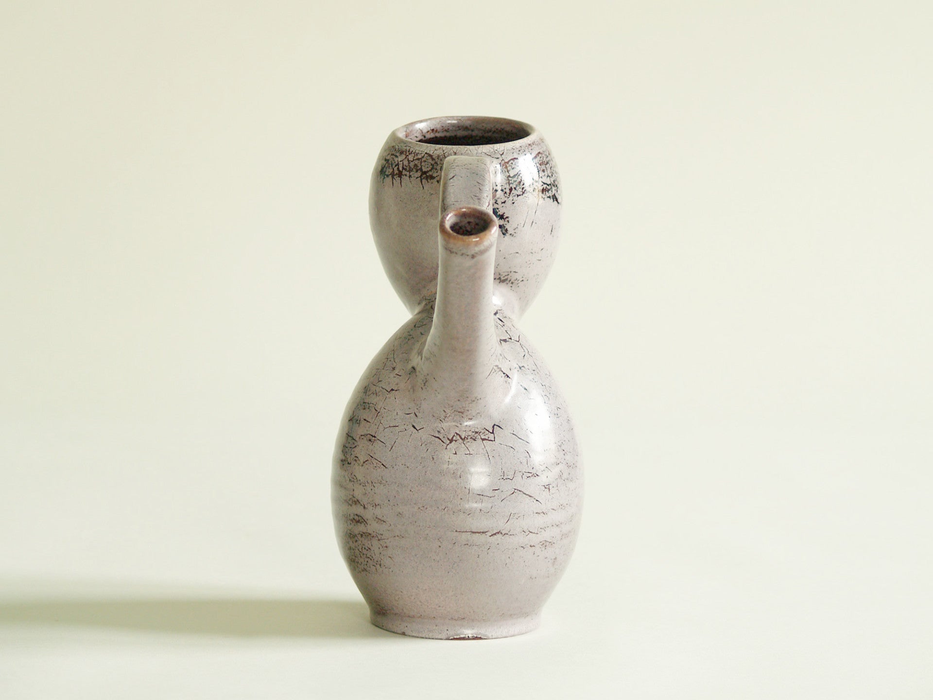 Vase‑Pichet «péruvien» des Potiers d'Accolay, France (vers 1955)..Preclumbian style Vase‑Pitcher by les Potiers d'Accolay, France (ca 1955)