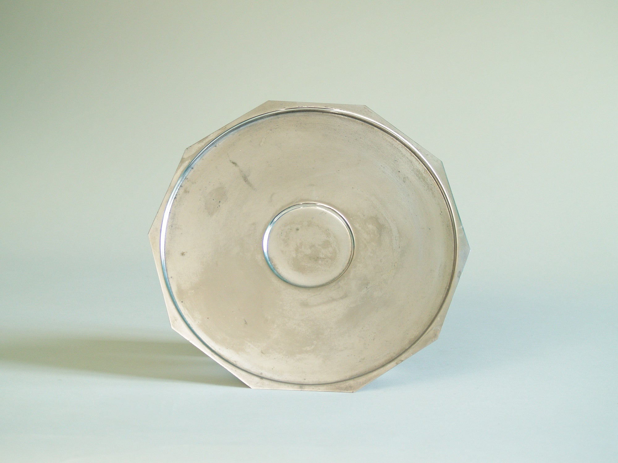 Centre de table de Carlo Scarpa pour Cleto Munari, Italie (1977)..Table centrepiece by Carlo Scarpa for Cleto Munari, Italy (1977)