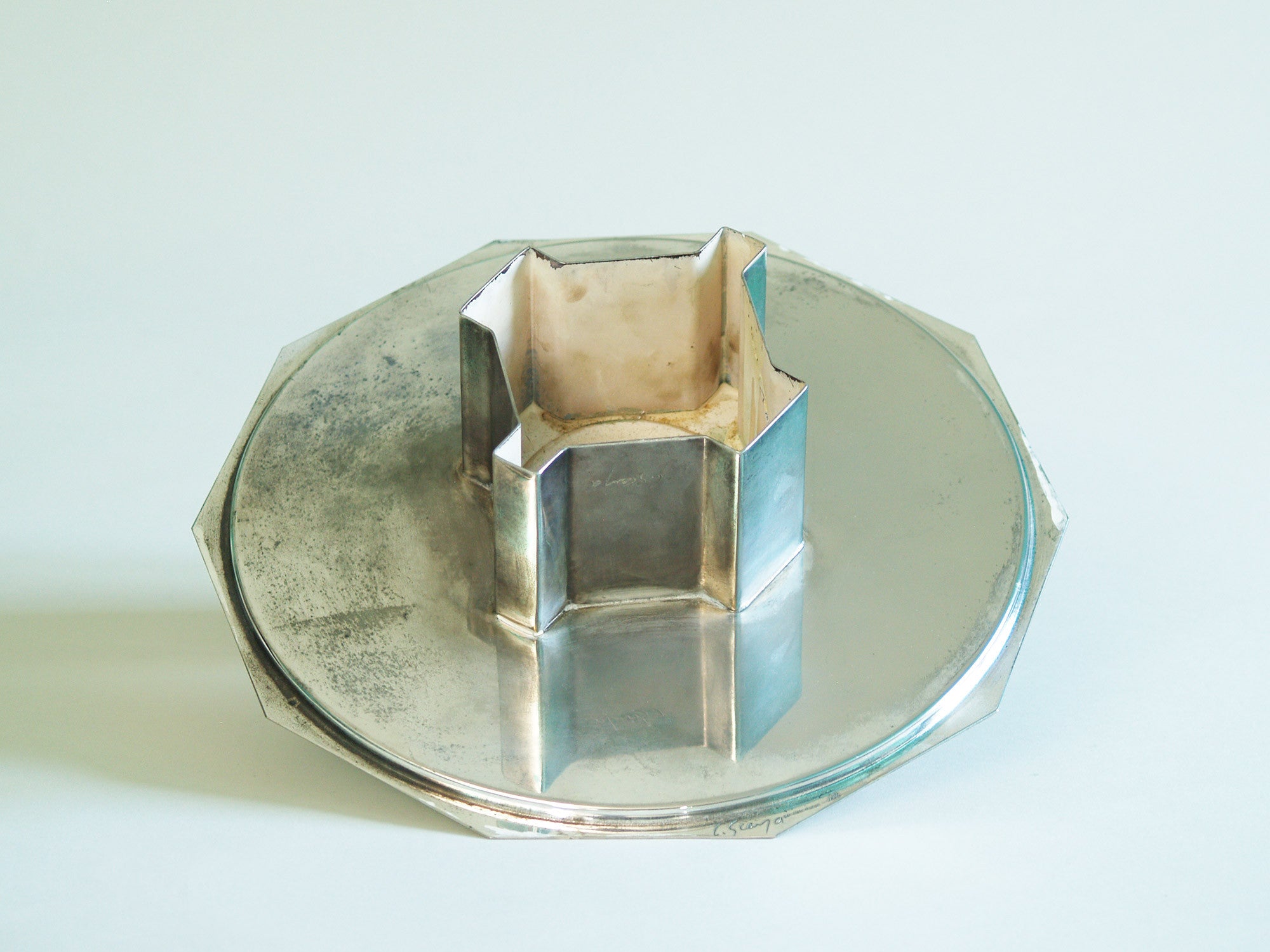 Centre de table de Carlo Scarpa pour Cleto Munari, Italie (1977)..Table centrepiece by Carlo Scarpa for Cleto Munari, Italy (1977)