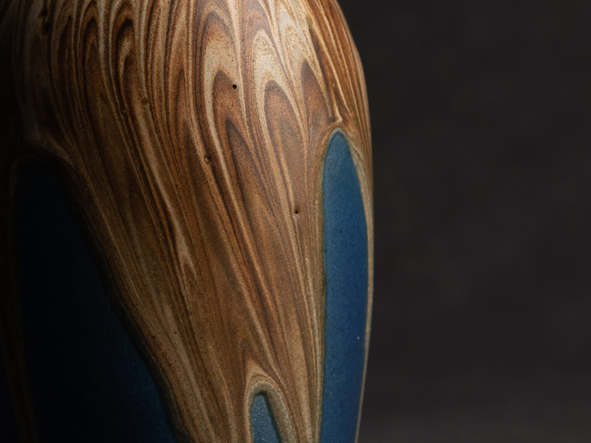 Vase balustre fuselé en grès de Jean Pointu, Atelier Pointu, France (vers 1906-10)..School of Carriès stoneware vase by Jean Pointu, Atelier Pointu, France (circa 1906-10)