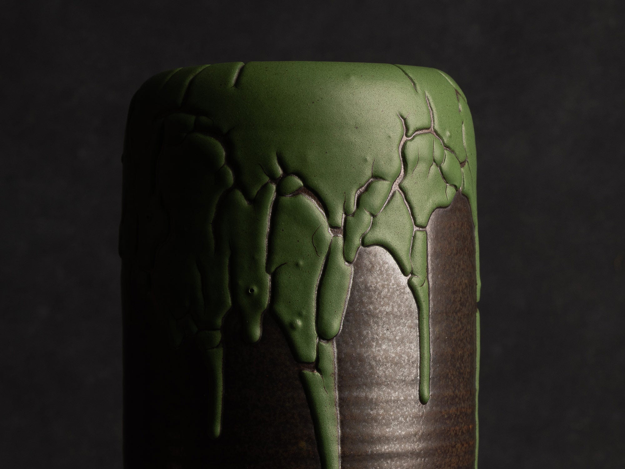 Important duo de vases "peau de serpent" en grès de Léon Pointu, Atelier Pointu, France (vers 1930)..School of Carriès Large stoneware snake skin glazed vases duet by Léon Pointu, Atelier Pointu, France (circa 1930)