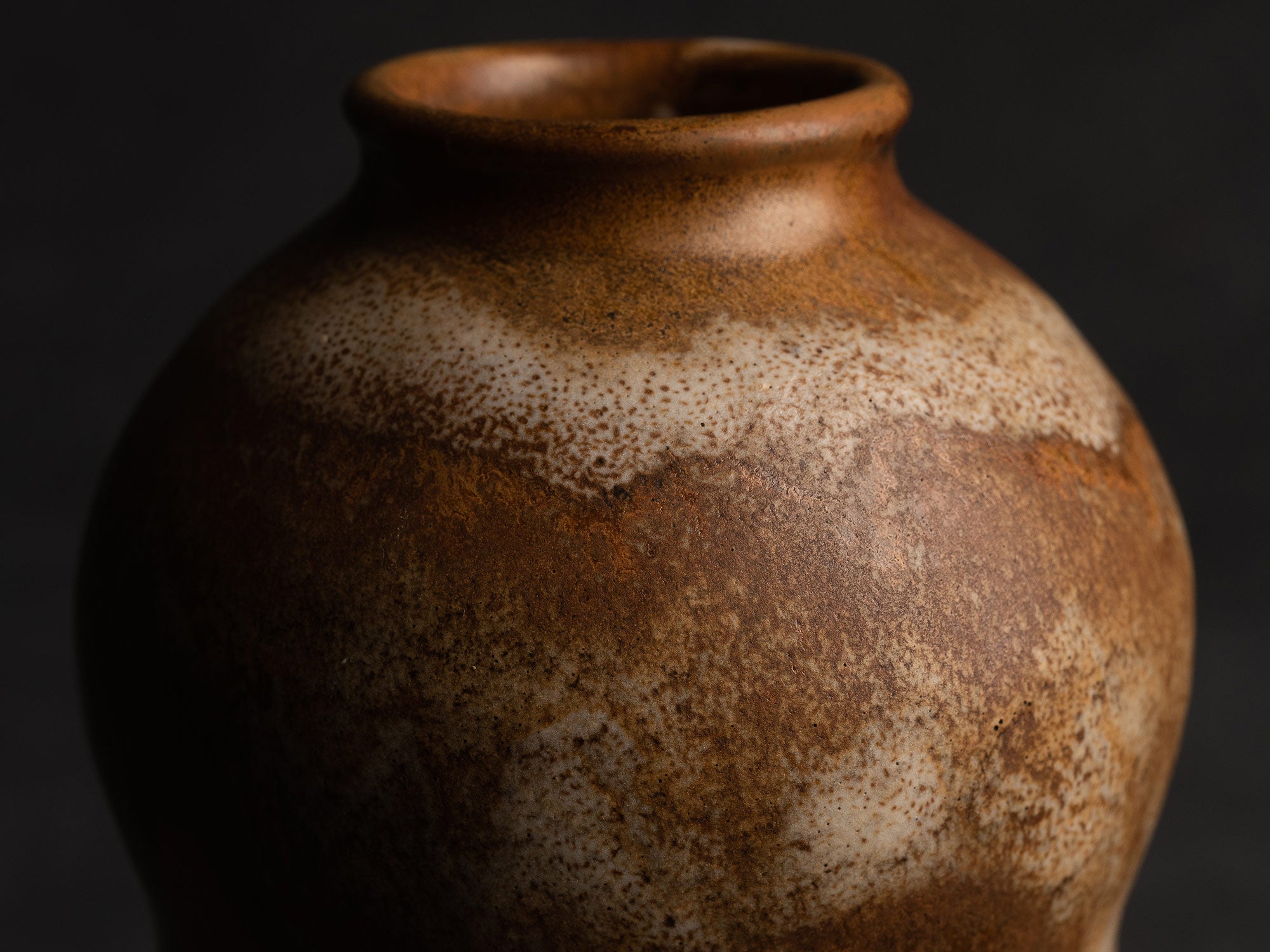 Vase bilobé en grès japonisant de Léon Pointu, Atelier Pointu, France (vers 1910-25)..School of Carriès, hyotan gourd-shaped japonisme stoneware vase by Léon Pointu, Atelier Pointu, France (circa 1910-25)