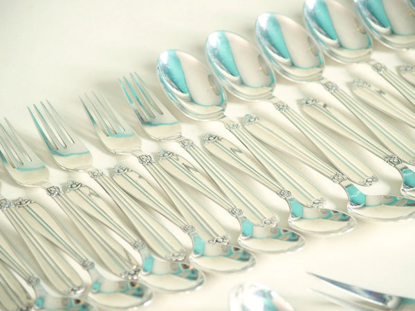 Ménagère, service Hanne par Fredericia Sølv, Danemark (vers 1950)..Hanne Model Cutlery Set by Fredericia Sølv, Denmark (circa 1950)