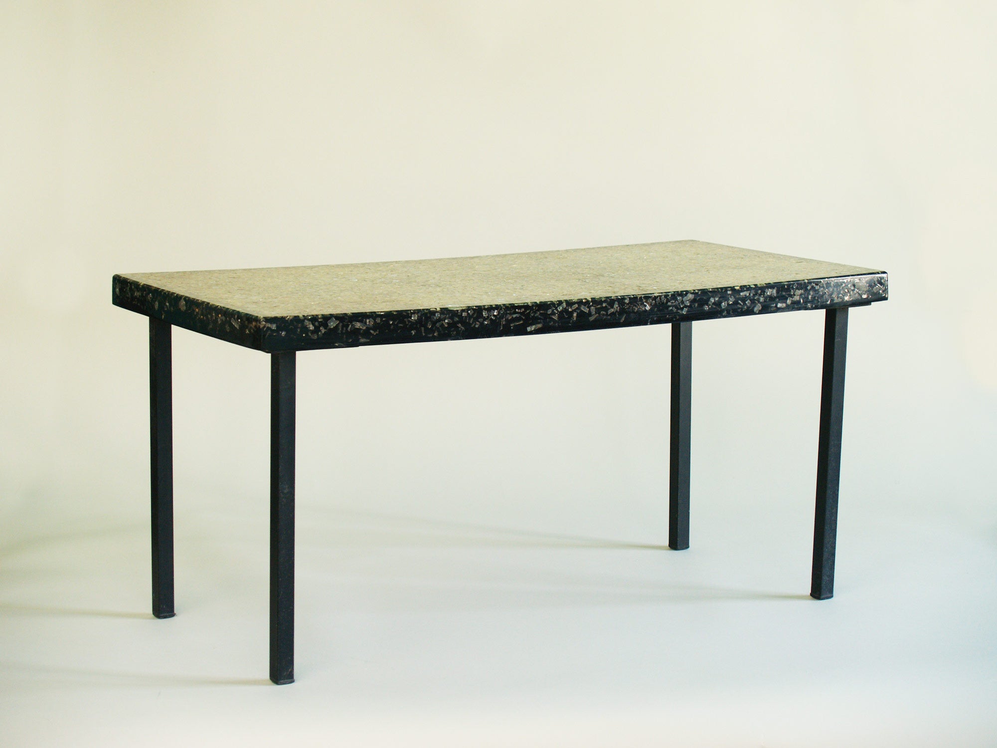 Table basse en résine de Pierre Giraudon, France (vers 1970)..Fractal Resin coffee table by Pierre Giraudon, France (circa 1970)