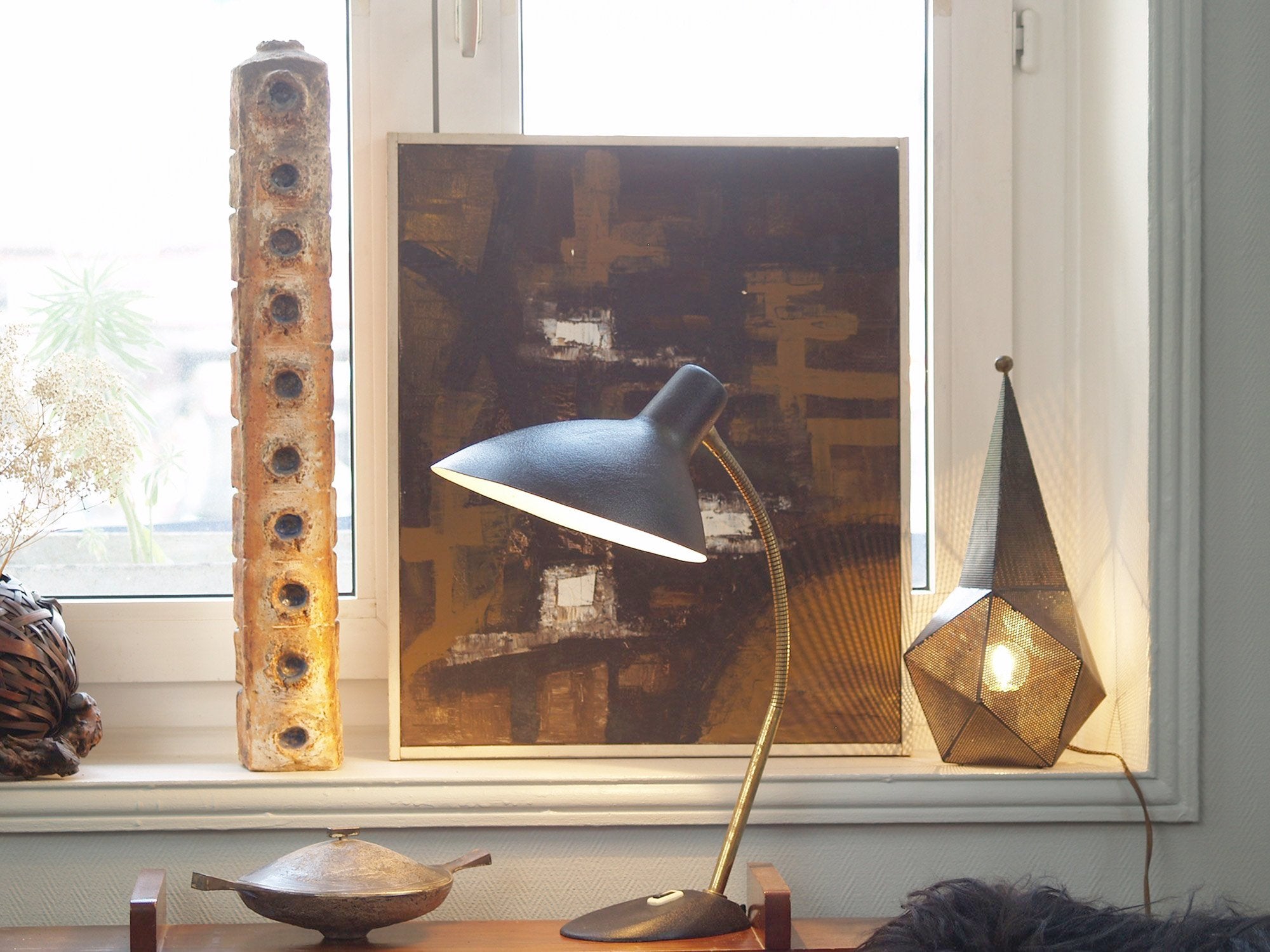 Lampe de table moderniste par Szarvasi, Hongrie (vers 1960)..Modernist Szarvasi Lamp, Hungary (circa 1960)