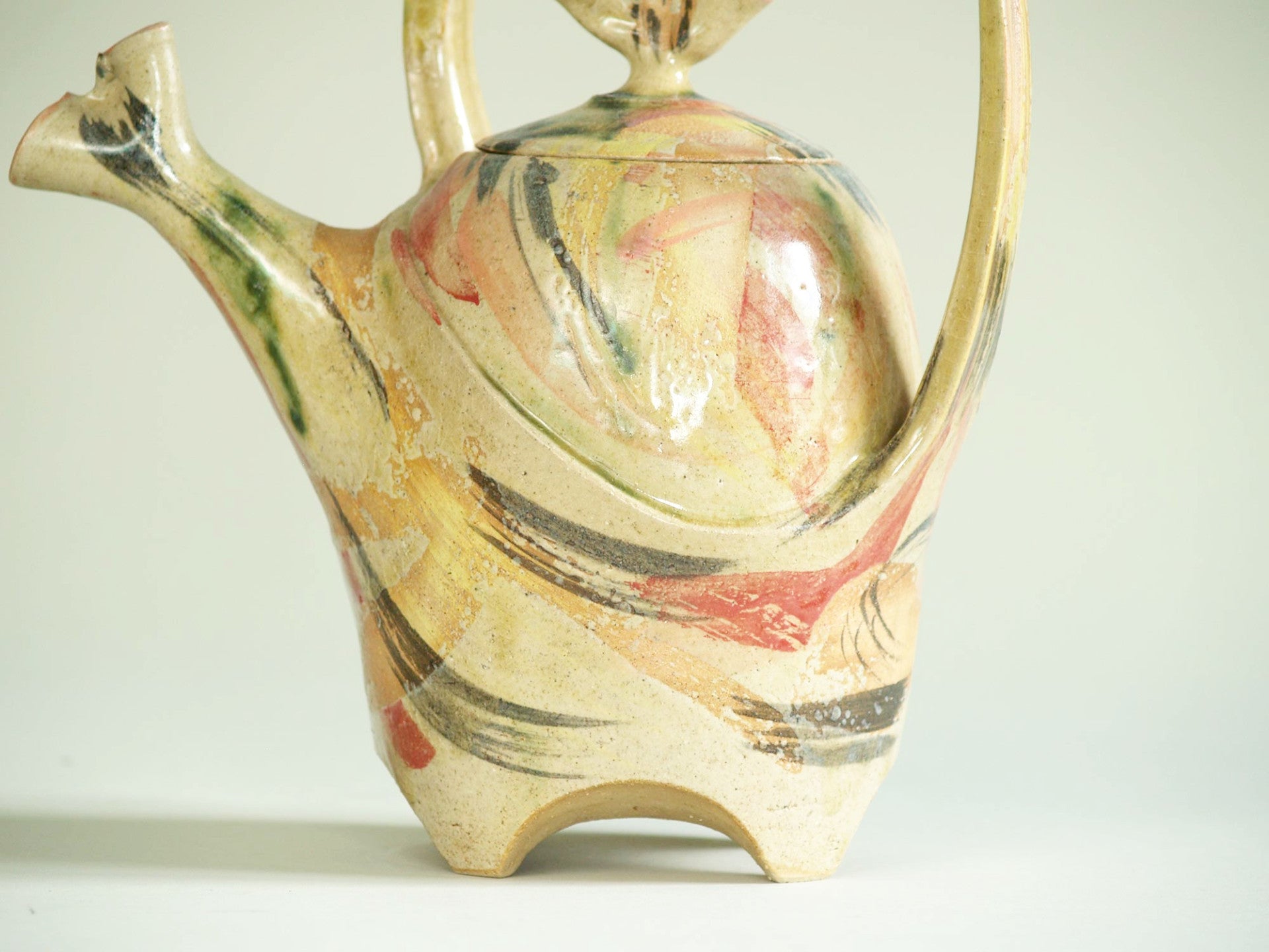 Théière sculpturale en grès, France (vers 1980)..Studio pottery Big Teapot, France (circa 1980)