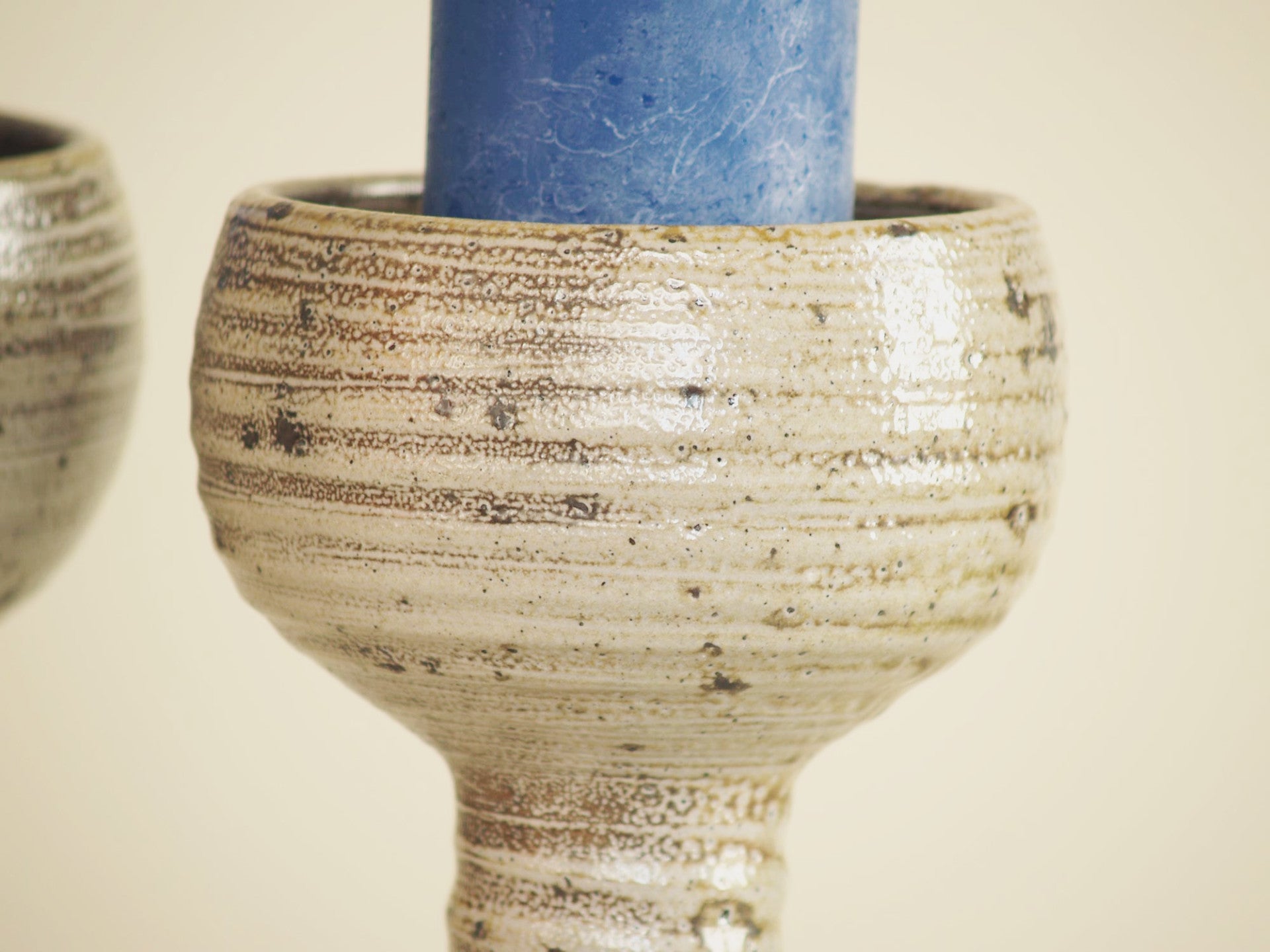 Sculpturale paire de torchères de Gustave Tiffoche, France (vers 1965)..Huge candle holders set by Gustave Tiffoche, France (circa 1965)