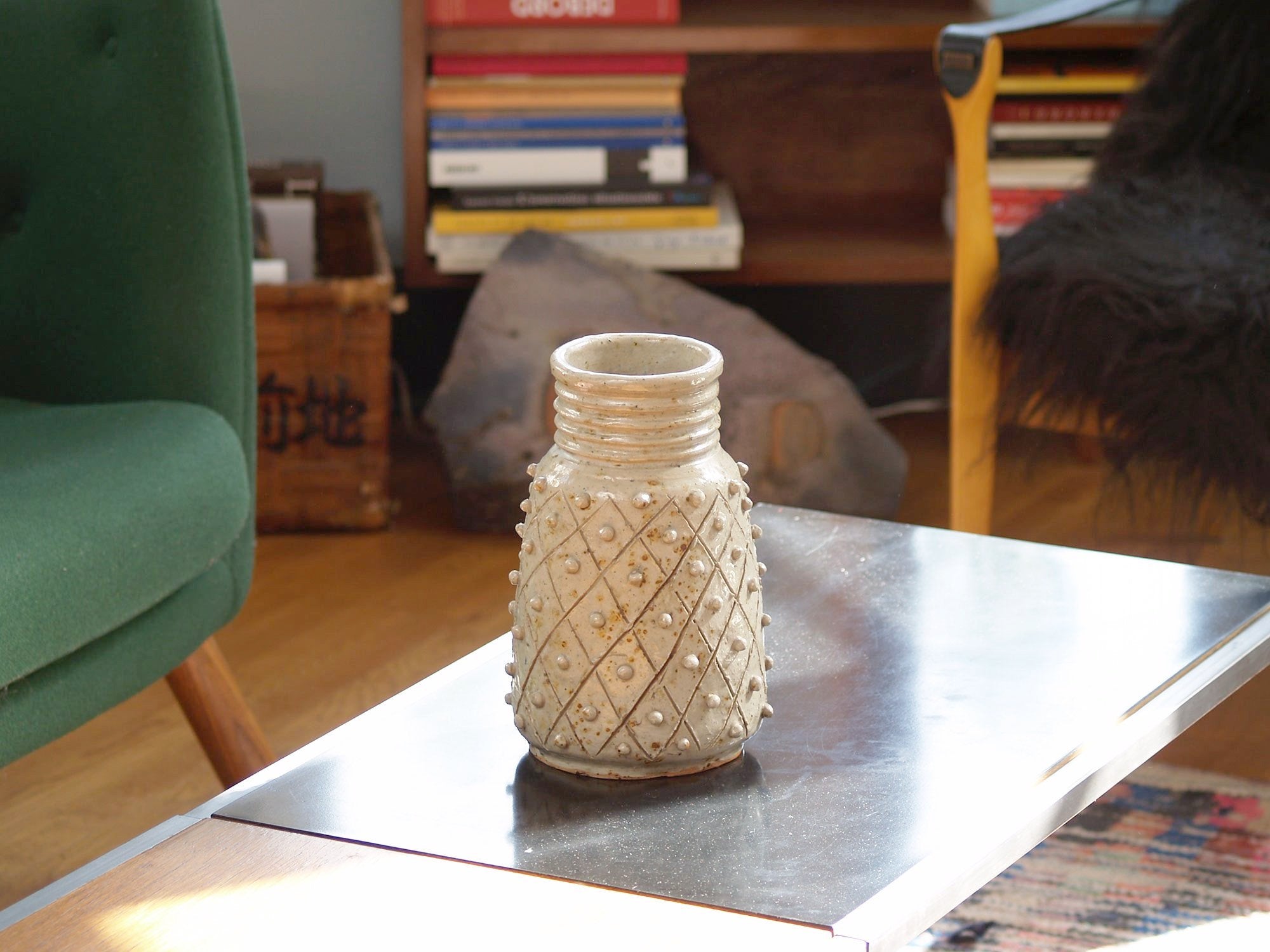 Vase d'André Rozay à La Borne, France (1945)..Brutalist La Borne stoneware vase by André Rozay, France (ca. 1945)