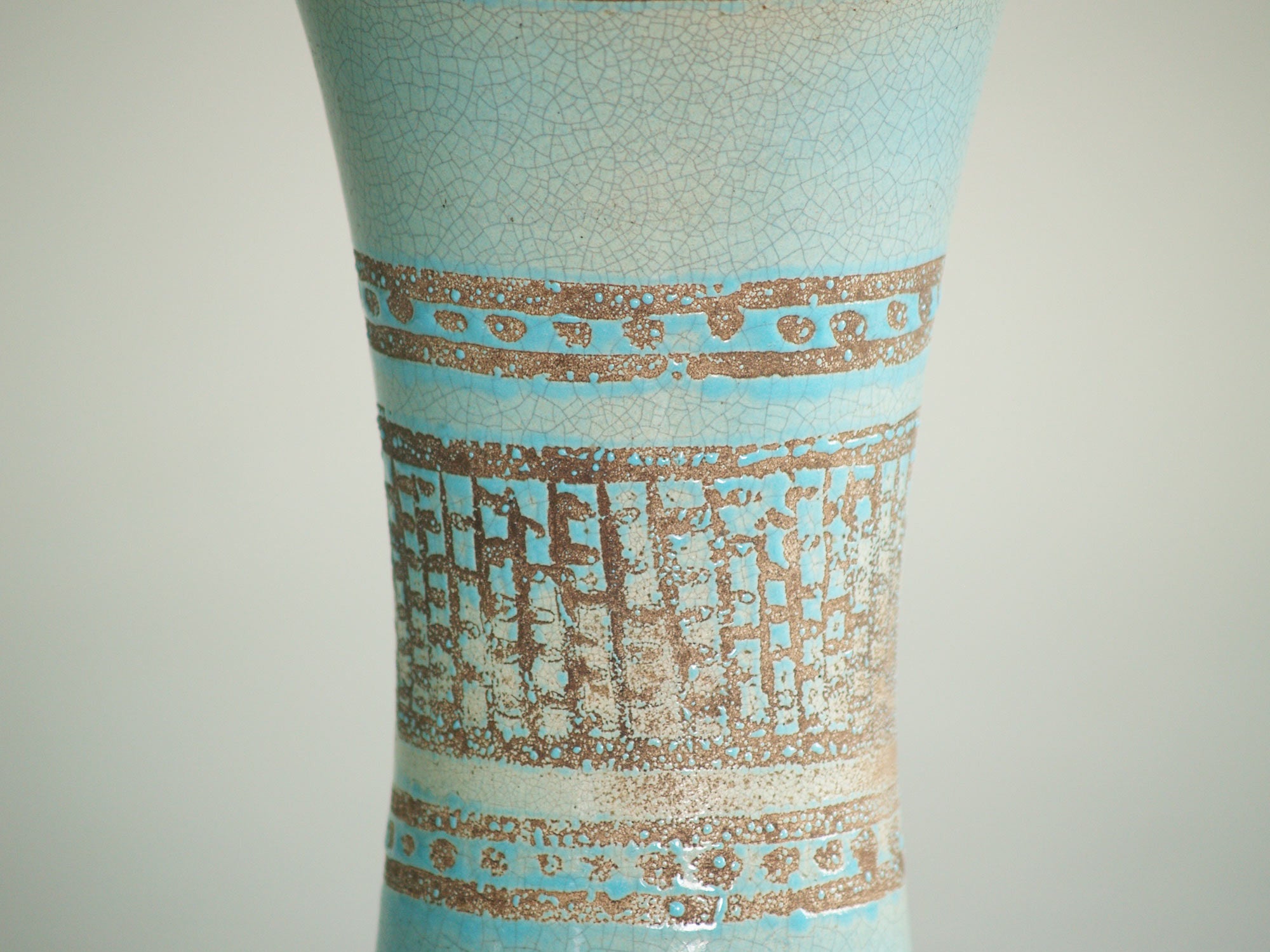Vase de Jean Besnard, France (vers 1929)..Vase by Jean Besnard, France (circa 1929)