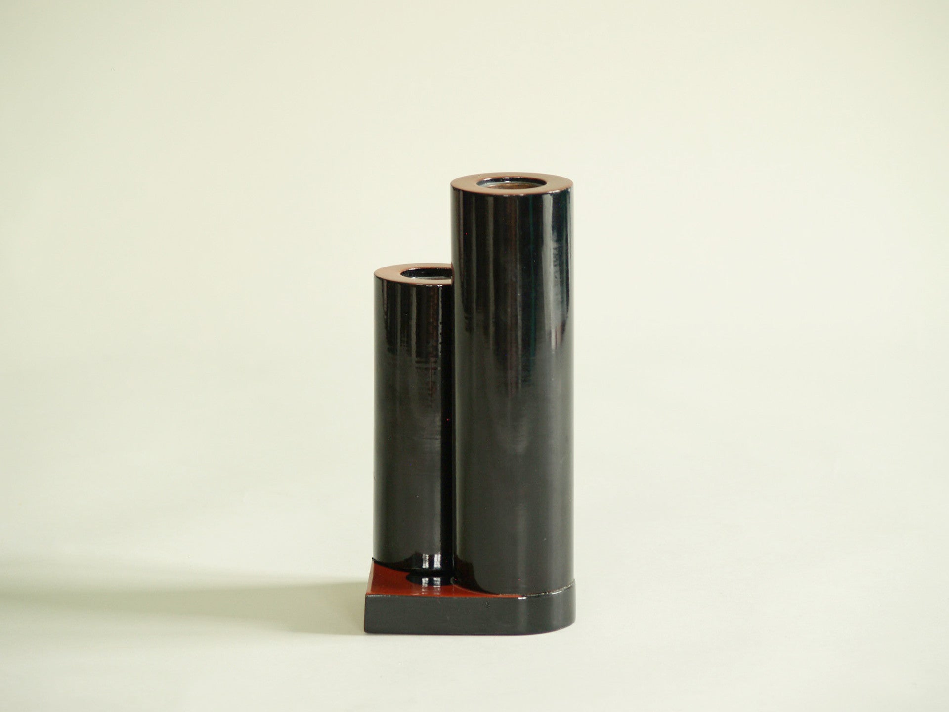 Vase double en laque Atelier Zohiko, Japon (vers 1960)..Urushi lacquered double vase Zohiko workshop, Japan (circa 1960)