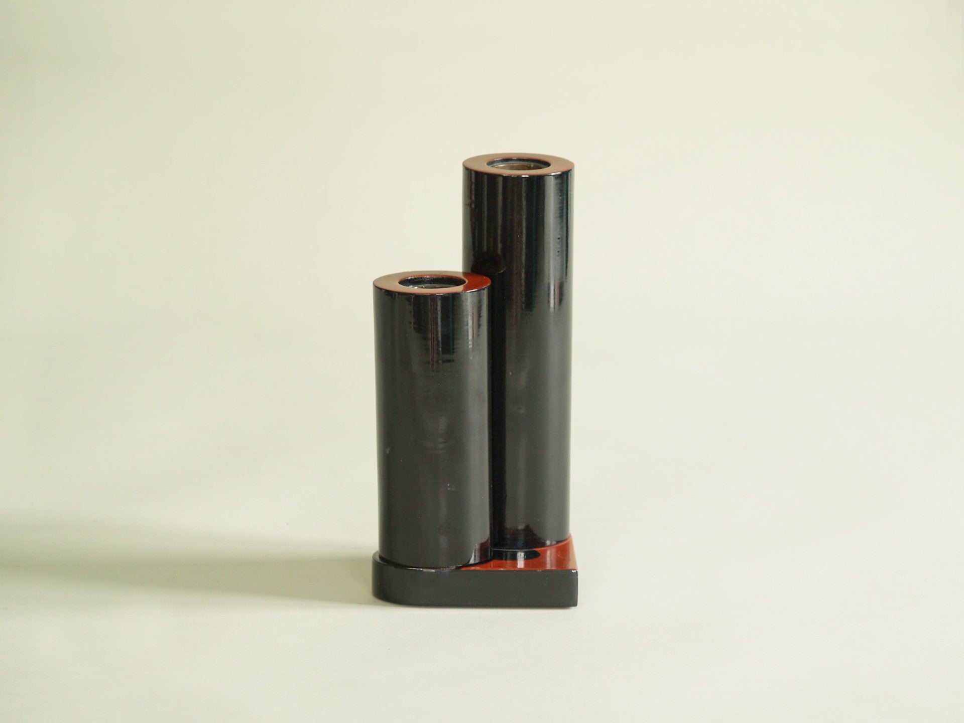Vase double en laque Atelier Zohiko, Japon (vers 1960)..Urushi lacquered double vase Zohiko workshop, Japan (circa 1960)