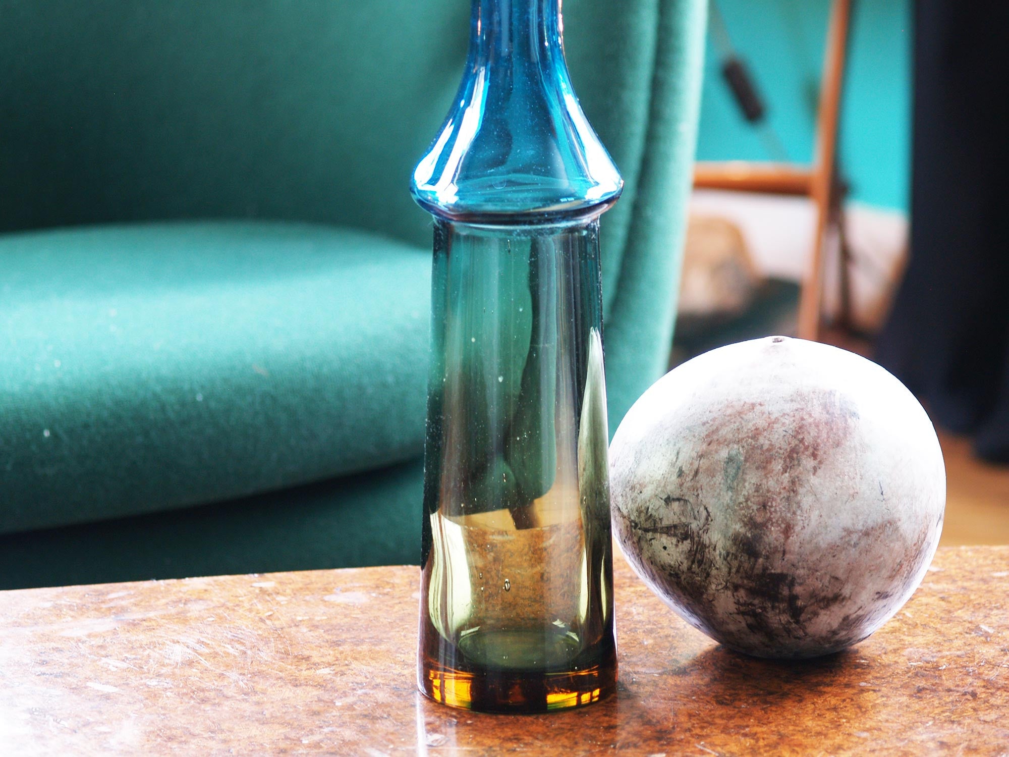 Bouteille Tropico de Göran Wärff pour Pukeberg, Suède (vers 1962)..Tropico bottle by Göran Wärff for Pukeberg, Sweden (circa 1962)