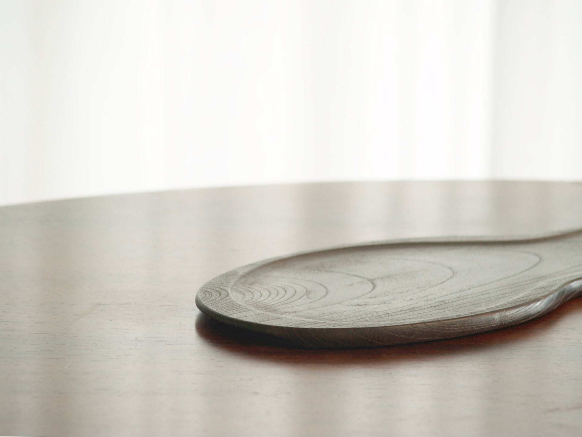 Coupe / plateau à thé Sencha en kuwa, Japon (vers 1960)..Unique Mingei Kuwa Sencha tray, Japan (circa 1960)