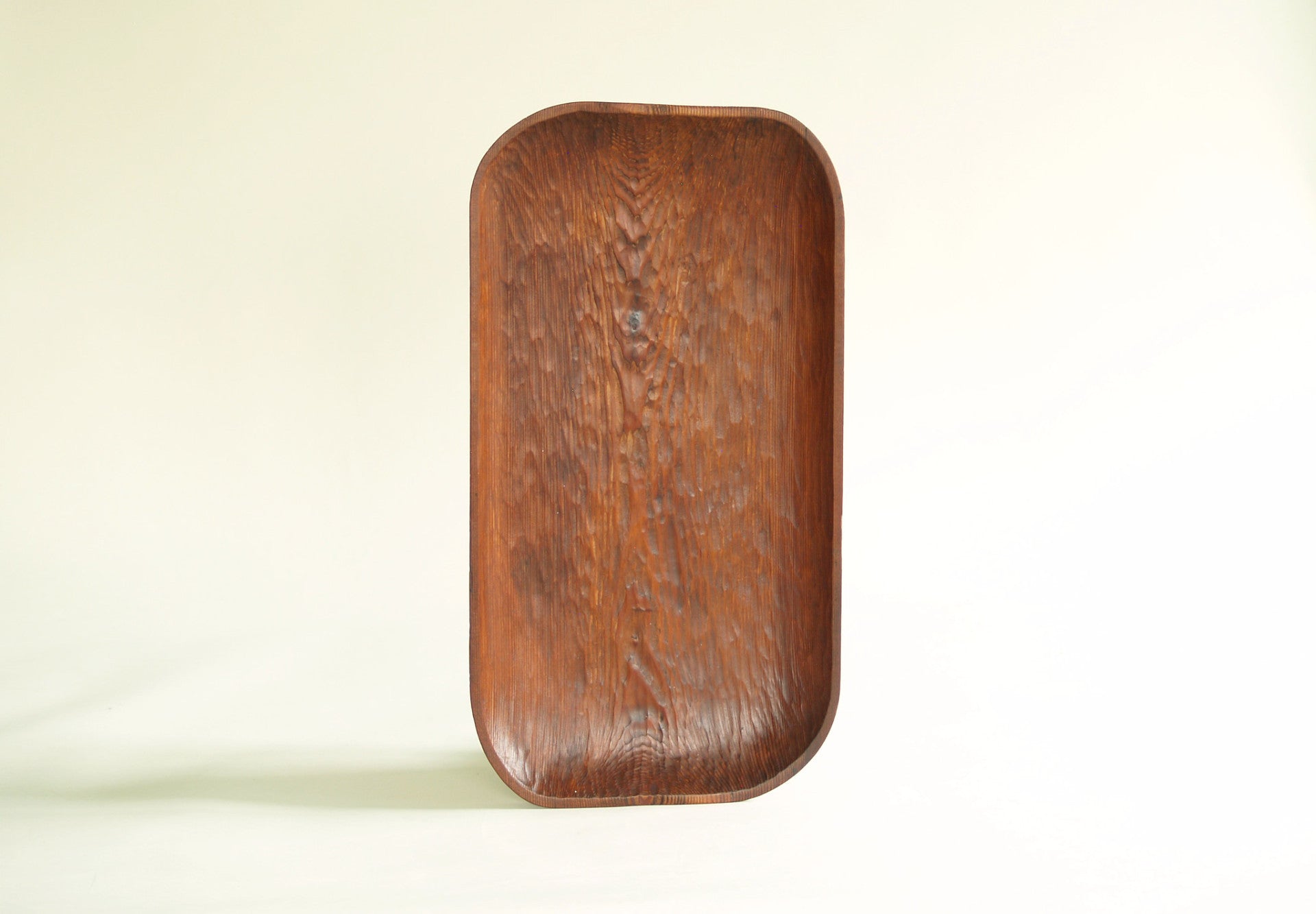 Coupe / Plateau monoxyle, France (vers 1955)..Rectangular carved tray, France (circa 1955)