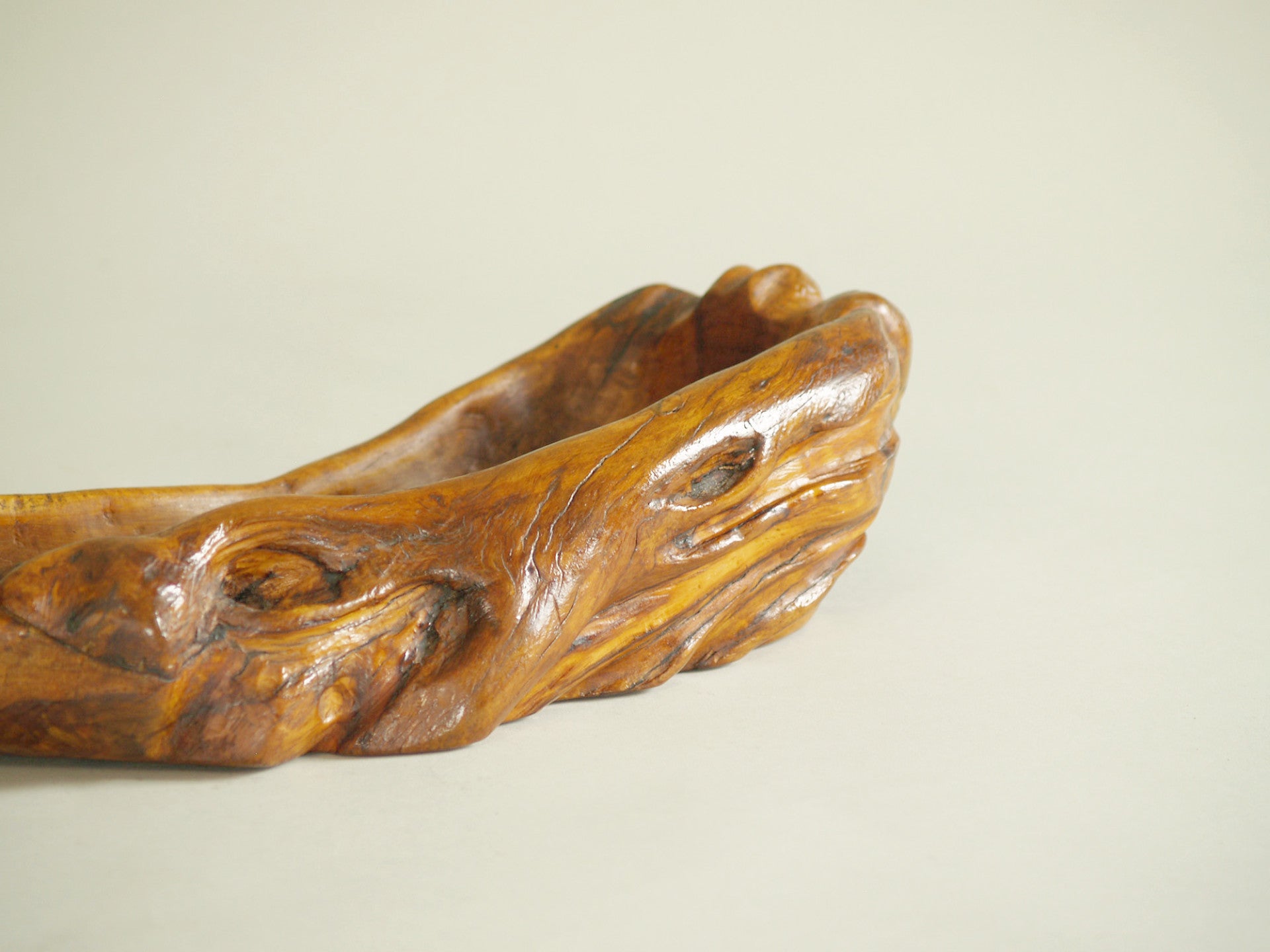 Rare ensemble de coupes monoxyles de forme libre par Hardoin, France (1977)..Set of freeform carved bowls by Hardoin, France (1977)