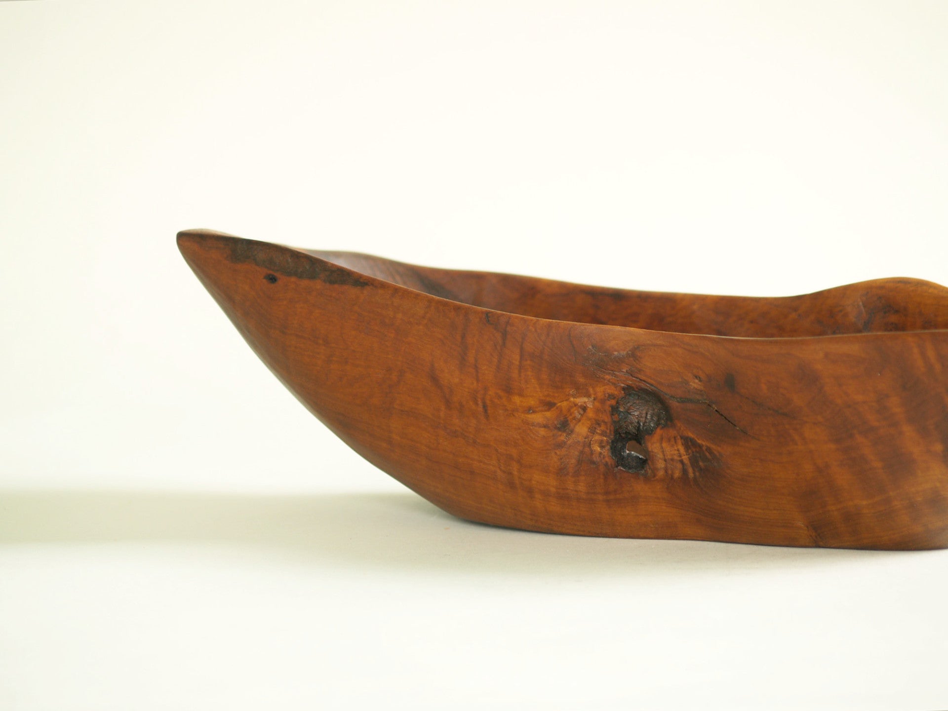 Coupe monoxyle de forme libre, France (vers 1955)..Free form carved bowl, France (circa 1955)