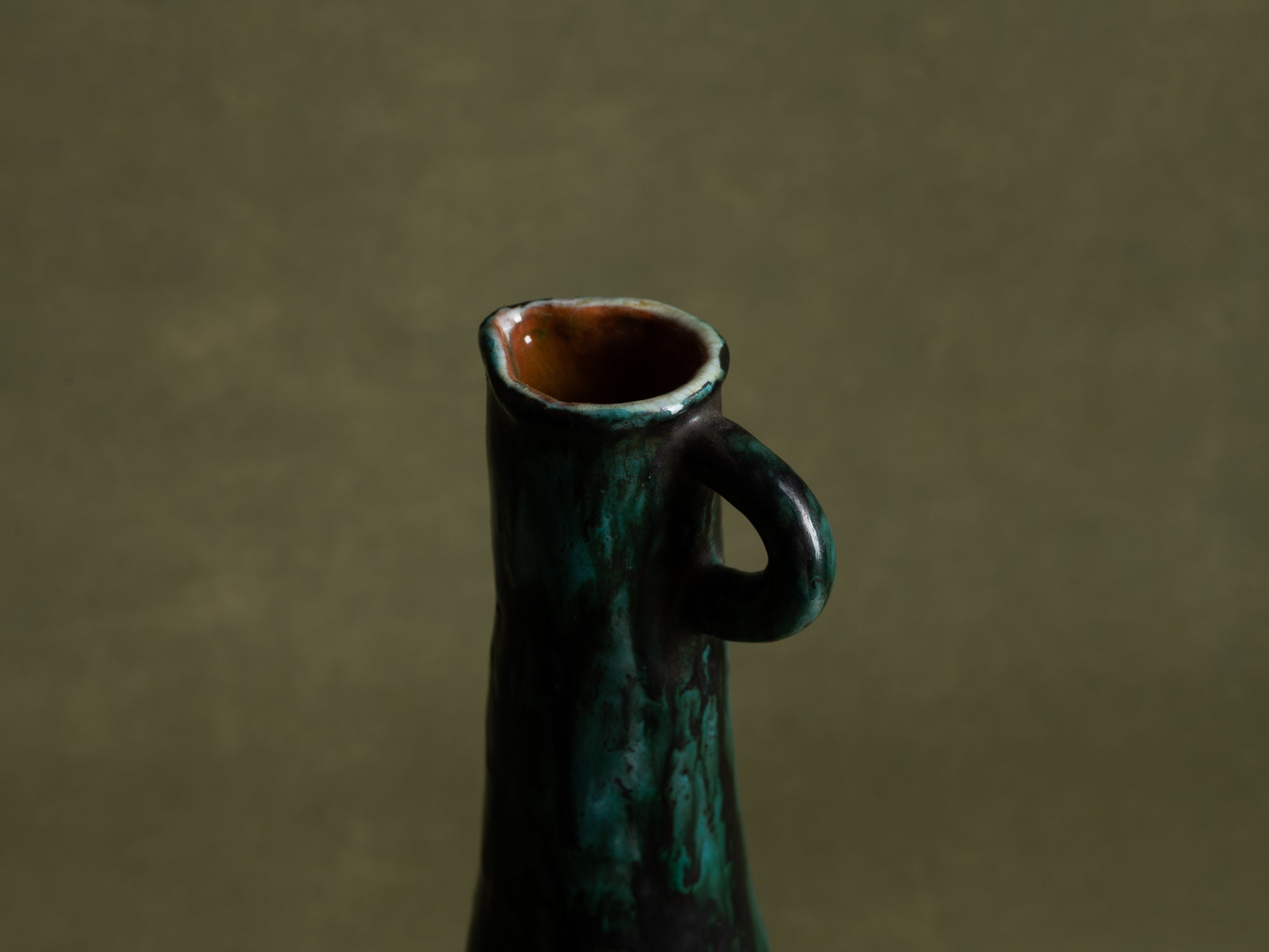 Vase‑bouteille par Claude Bignens, Atelier Claude & Yvon, France (vers 1956-60)..Vase by Claude Bignens, Claude & Yvon, France (ca. 1956-60)