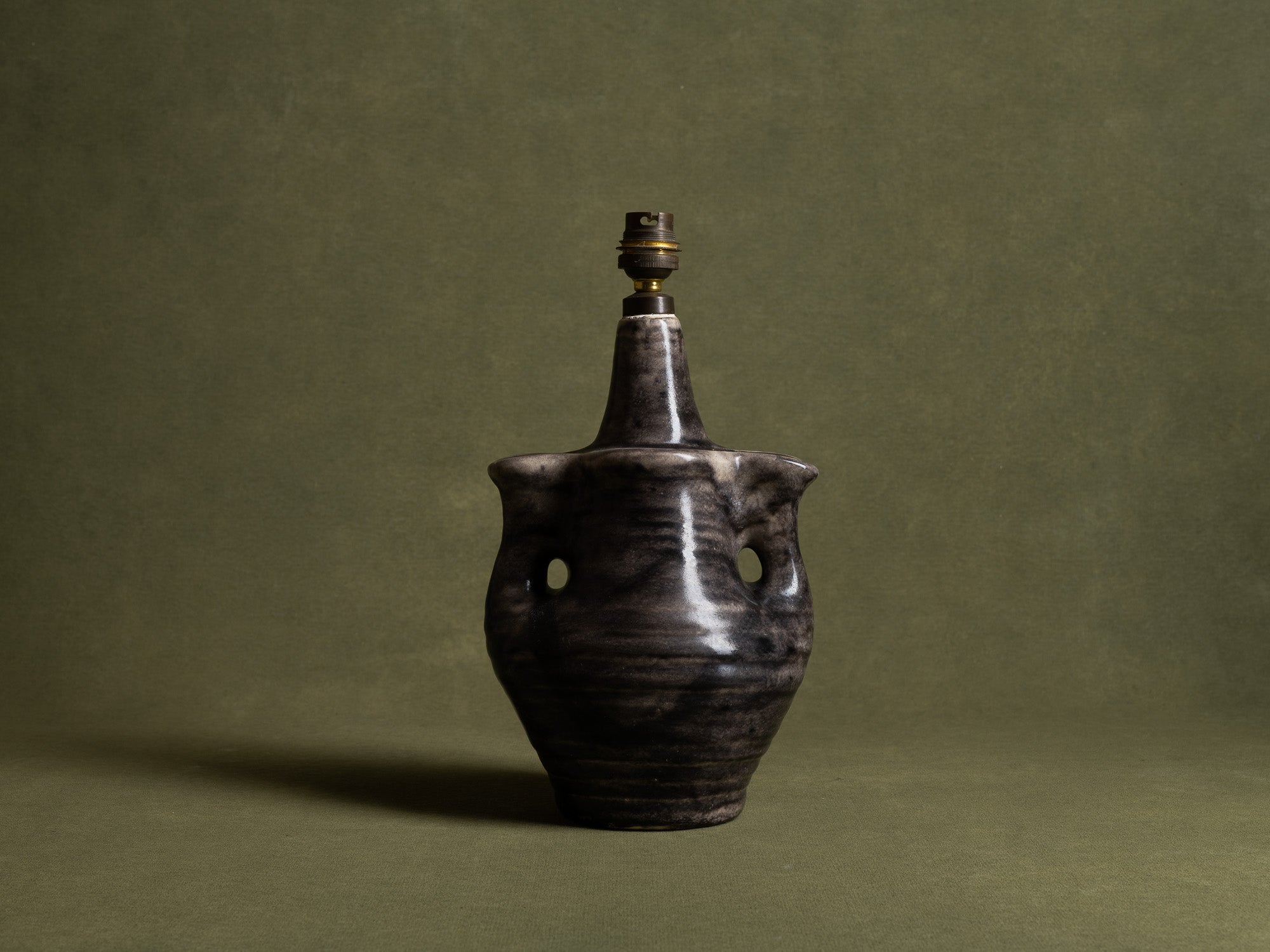 Rare lampe de table de Mado Jolain, France (vers 1955-58)..Unique table lamp by Mado Jolain, France (circa 1955-58)
