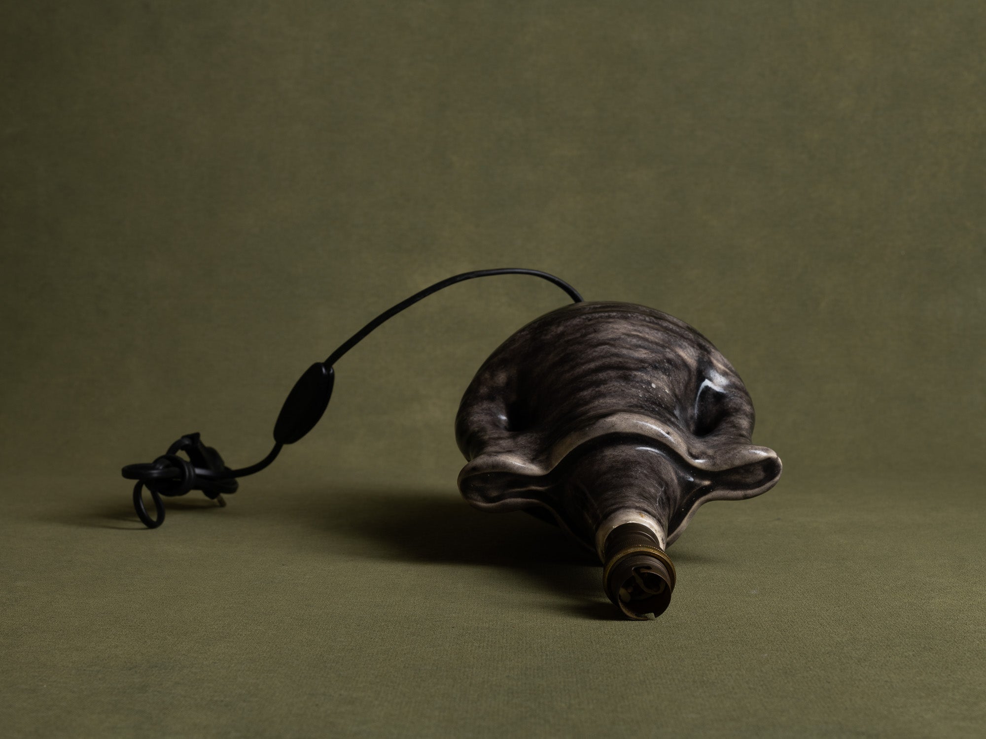 Rare lampe de table de Mado Jolain, France (vers 1955-58)..Unique table lamp by Mado Jolain, France (circa 1955-58)