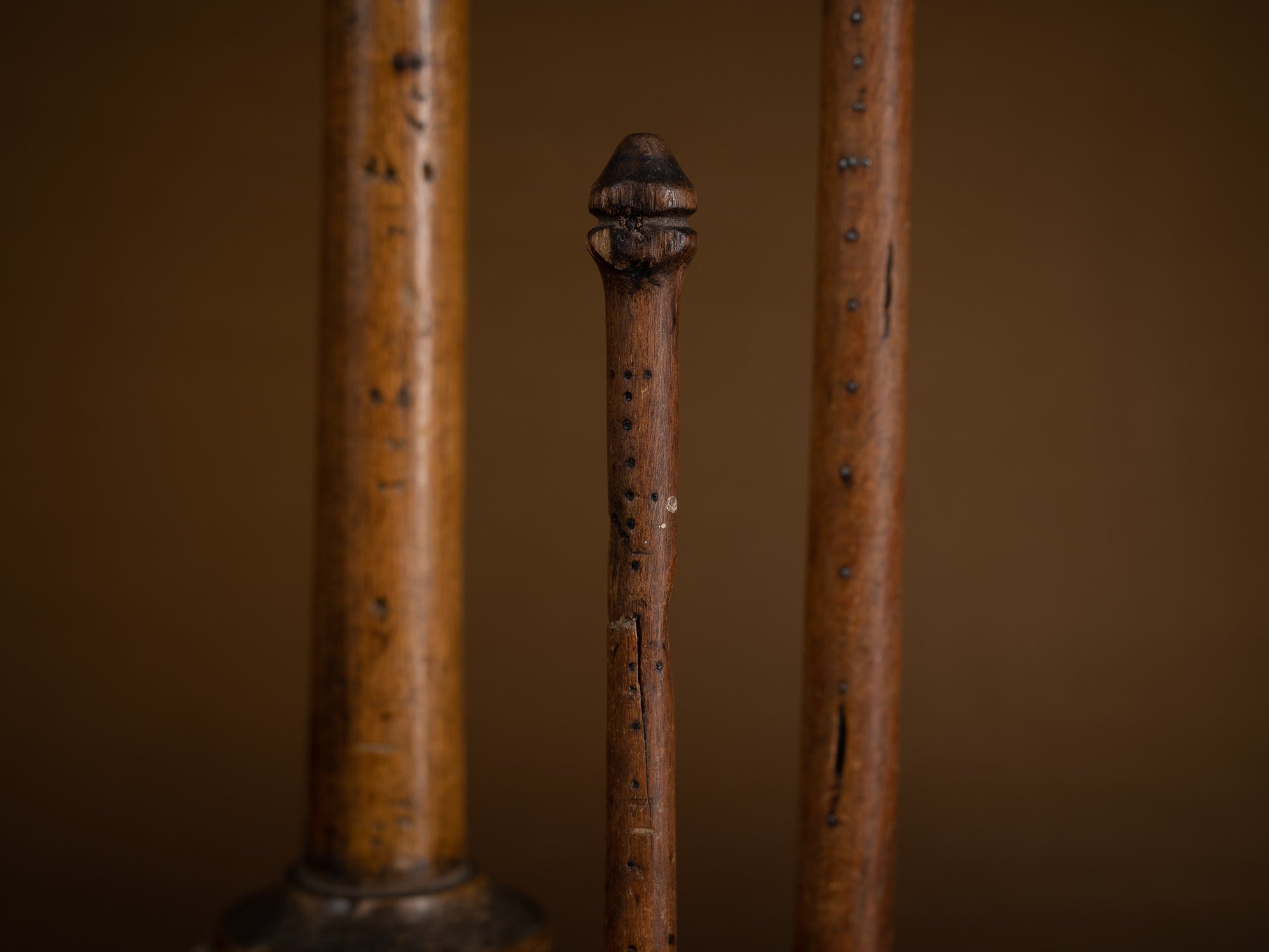Mitate mono, trio de poids de balance romaine, Suède (XIXe siècle)..Mitate mono, trio of Roman balance weights, Sweden (19th century)