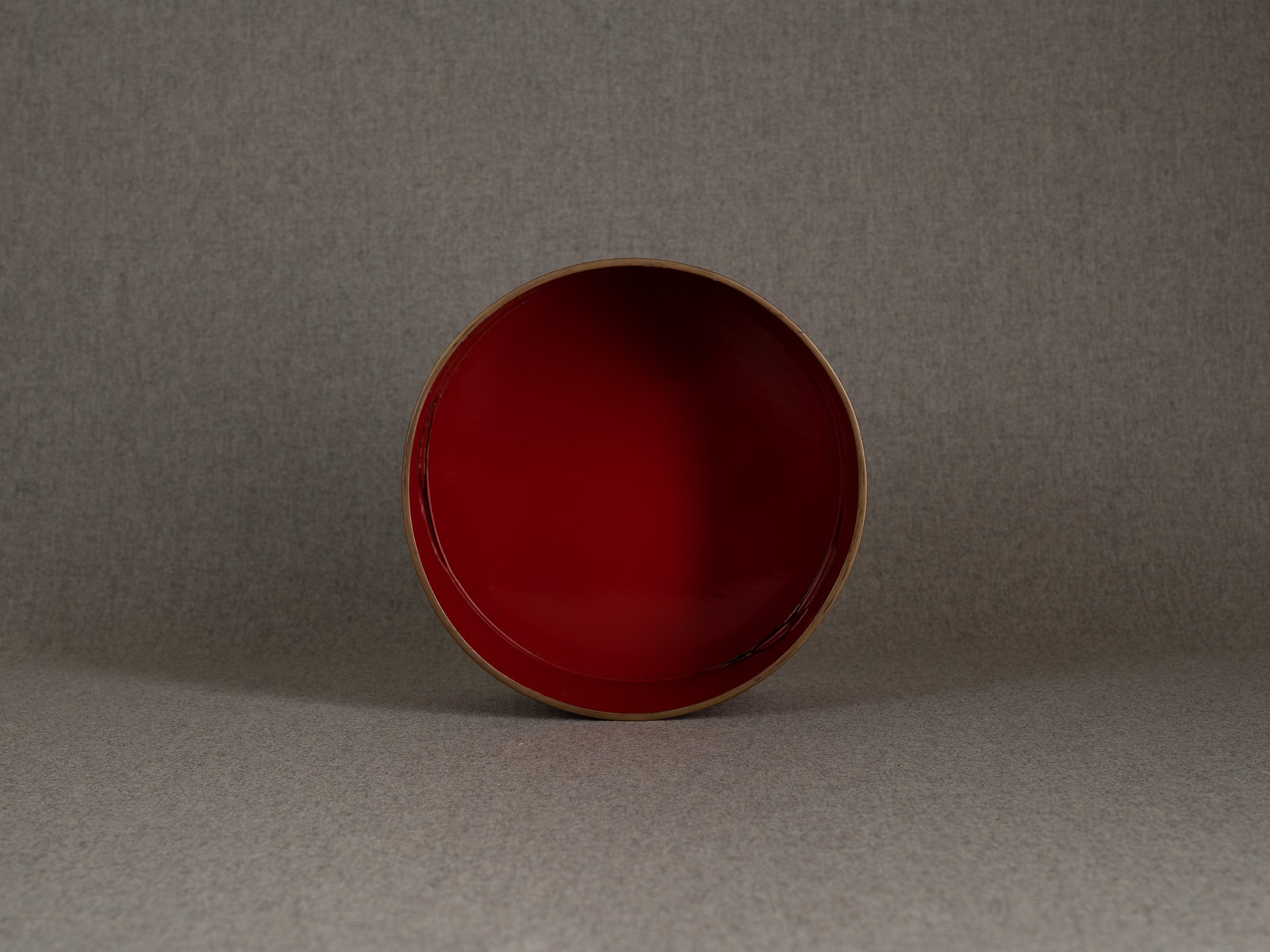Ancienne boîte en laque rouge urushi, Japon (Première partie du XXe siècle)..Old urushi red lacquer box, Japan (First part of the 20th century)
