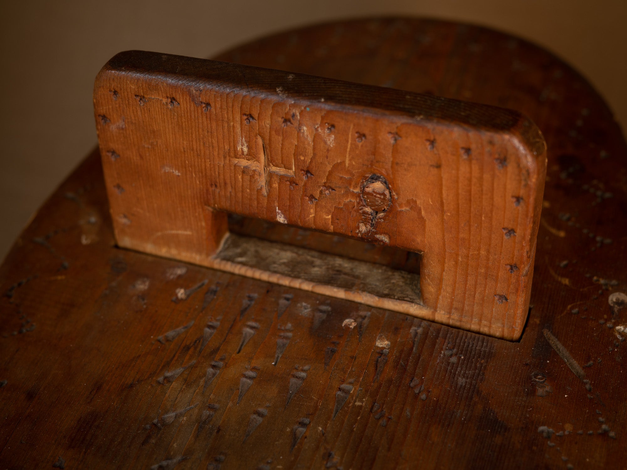 Ancienne boîte en lames de bouleau courbées, Suède (XIXe siècle)..Old birch slat box, Sweden (19th century)