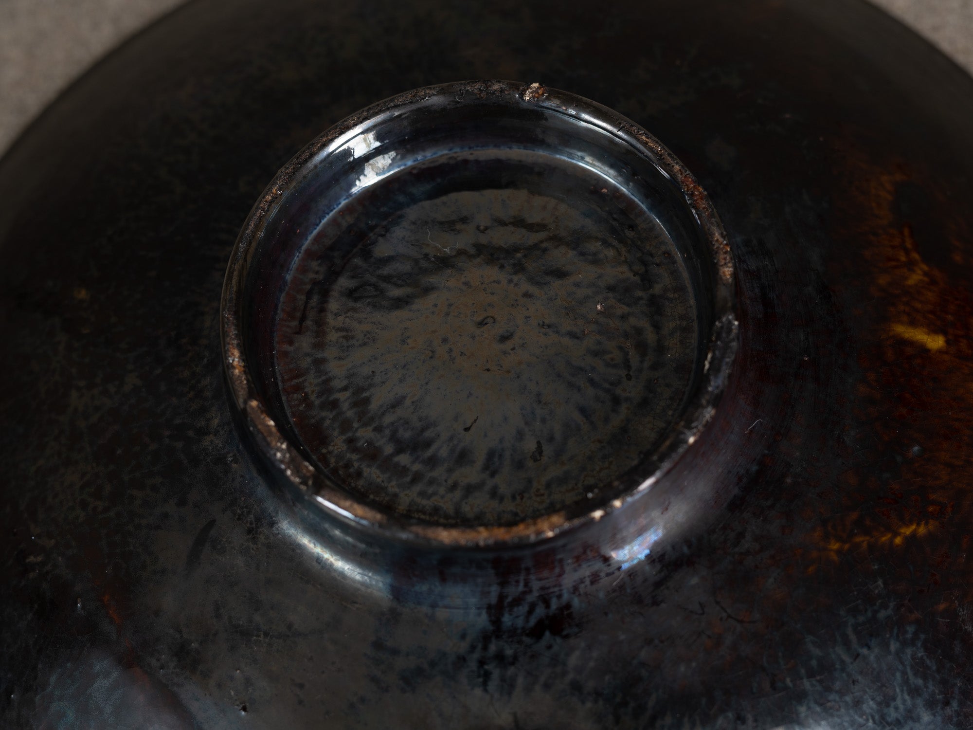Rare coupe circulaire d'Étienne Noël à Dieulefit, France (vers 1936-39)..Rare circular bowl by Étienne Noël in Dieulefit, France (circa 1936-39)
