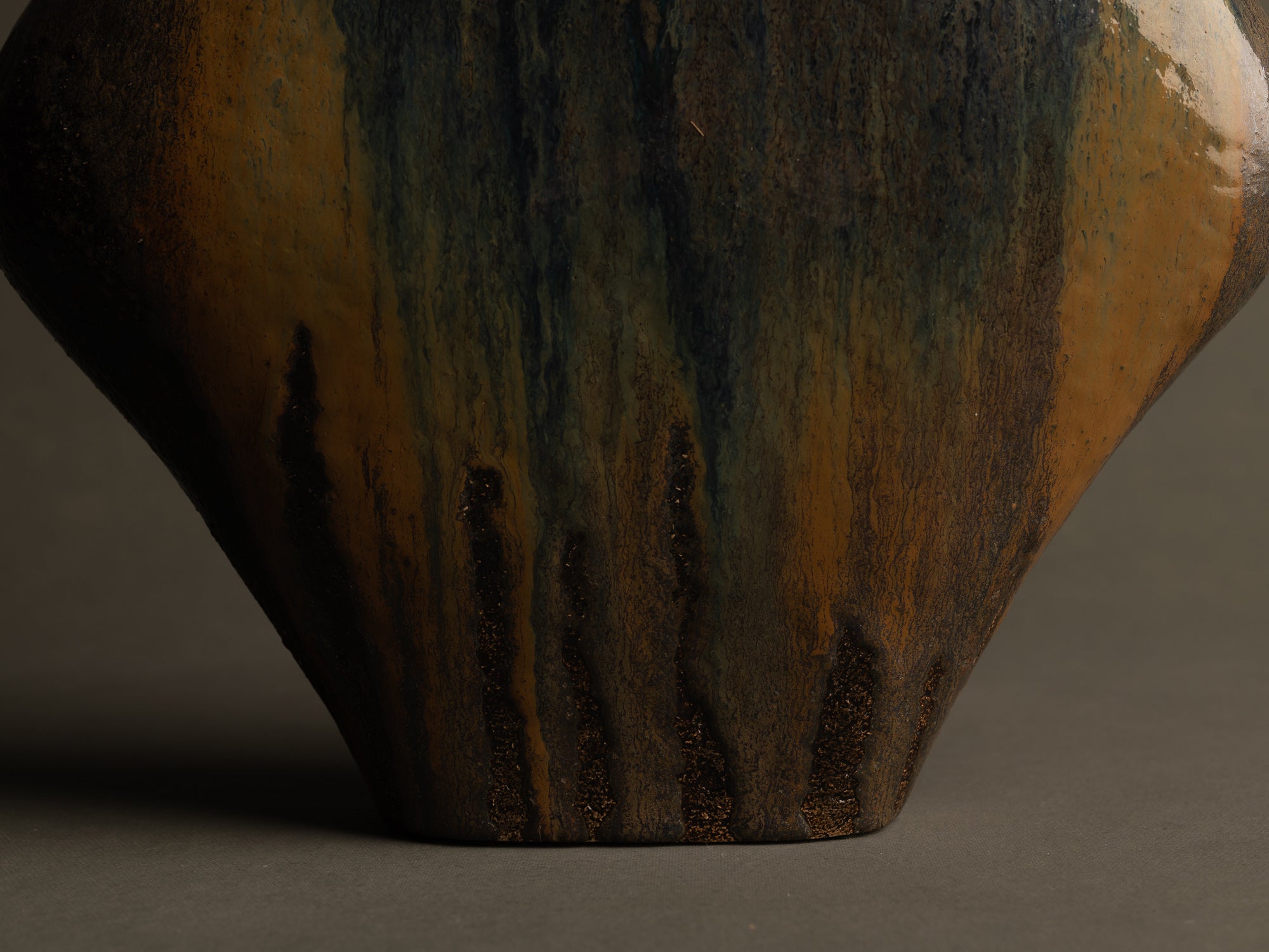 Duo de vases en grès de Brigitte Barten, Allemagne (1981)..Set of stoneware vases by Brigitte Barten, Germany (1981)