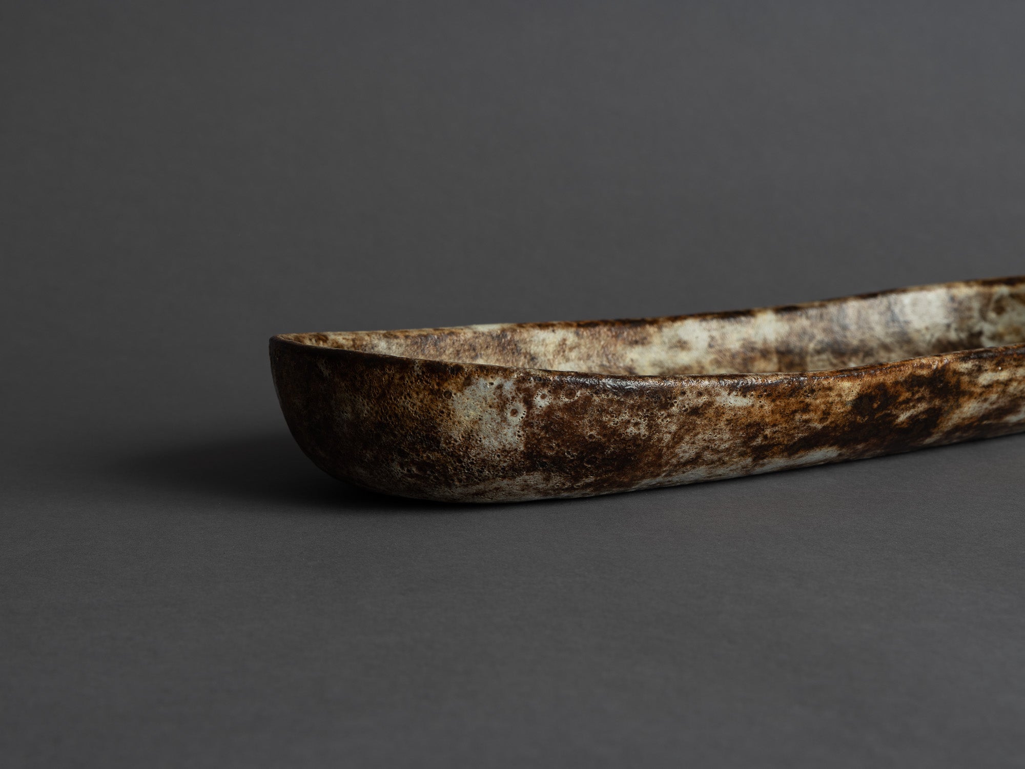 Grande coupe d'Alexandre Kostanda, France (vers 1960)..Large Bowl by Alexandre Kostanda, France (circa 1960)