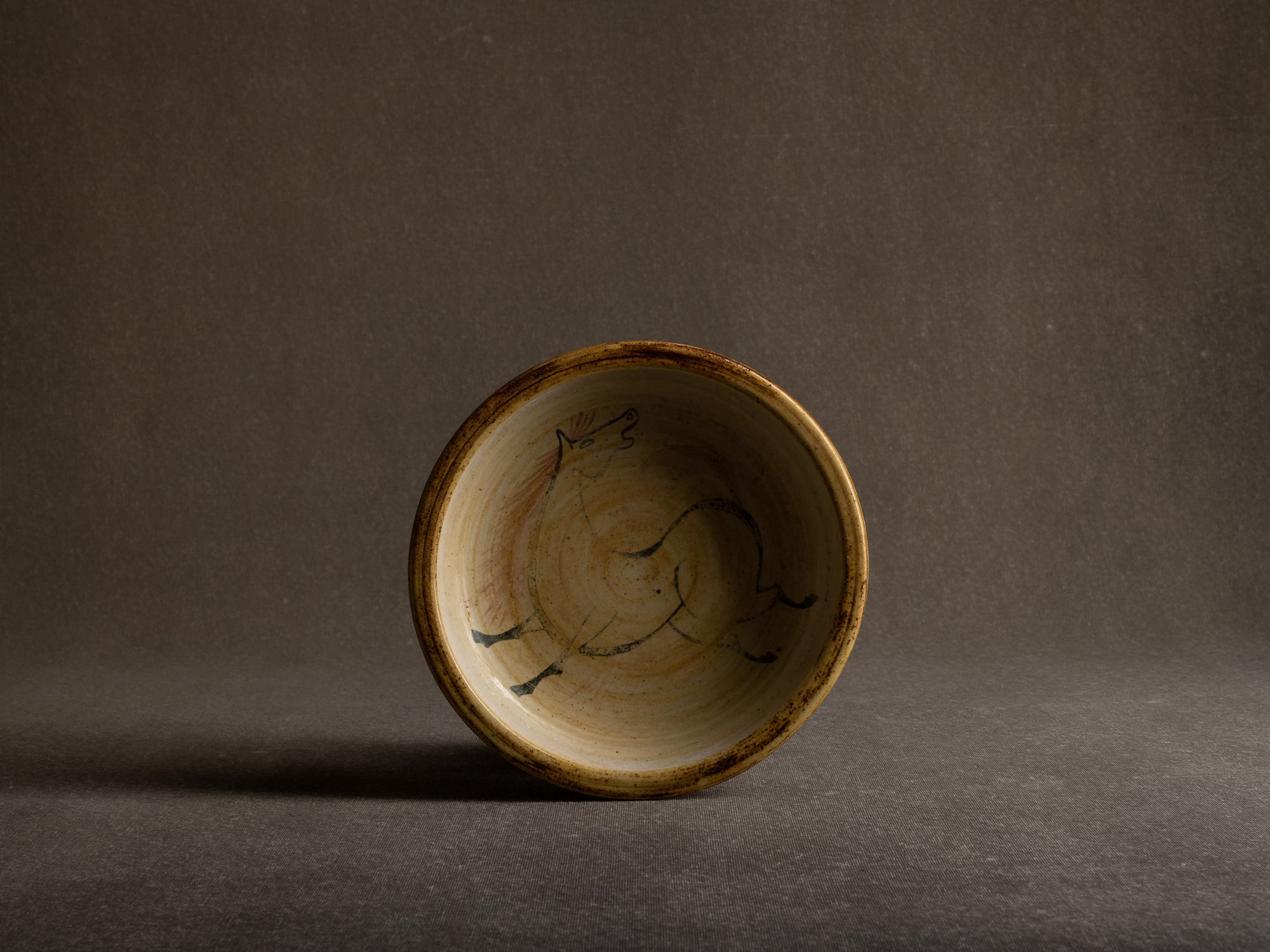 Coupe "cheval" de Fernand Lacaf et Françoise Delacourt Lacaf, France (vers 1960)..Horse bowl " by Fernand Lacaf and Françoise Delacourt Lacaf, France (circa 1960)