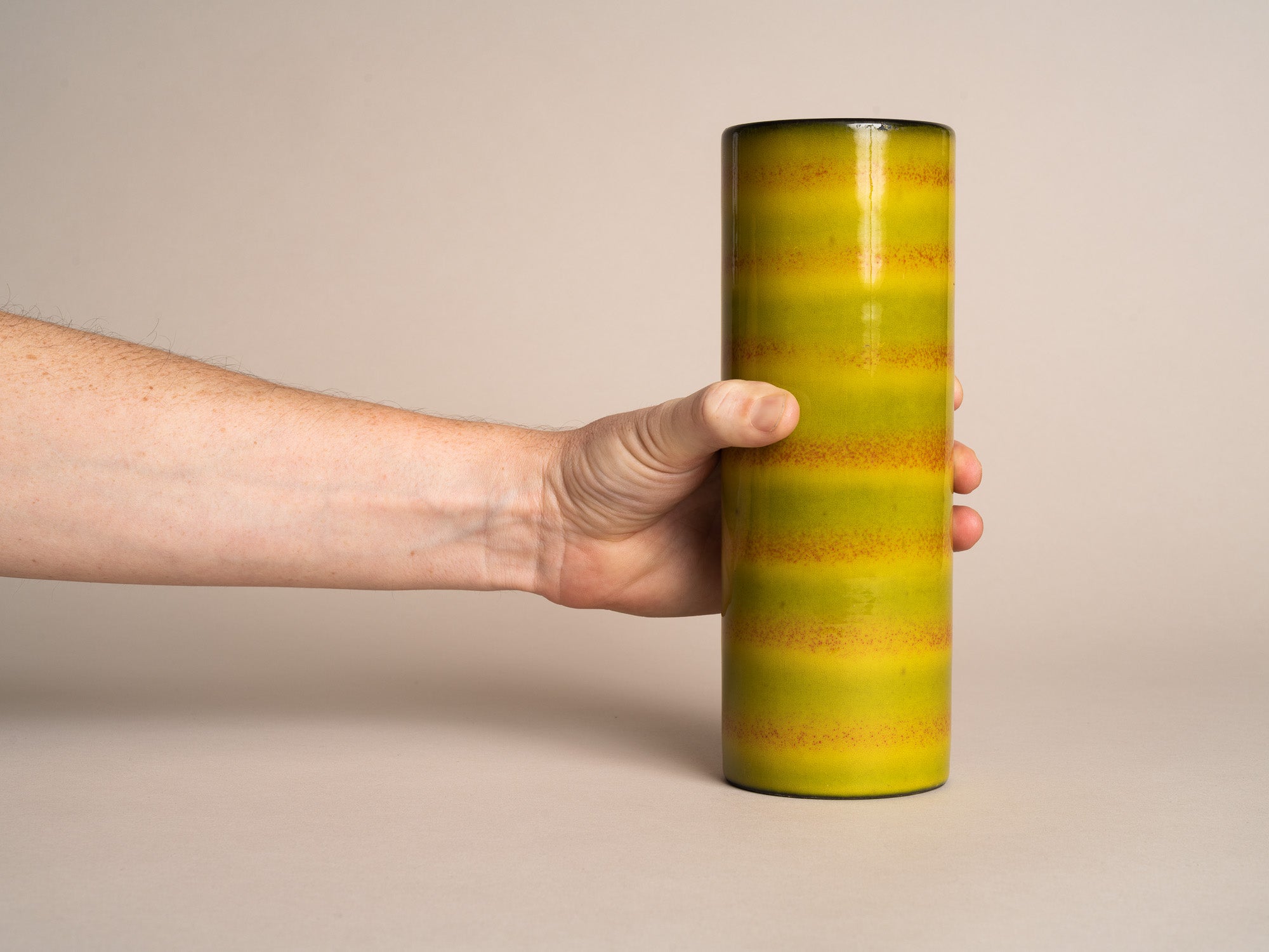 Vase rouleau de Fernand Elchinger à soufflenheim, France (vers 1957-58)..Cylindric vase by Fernand Elchinger in soufflenheim, France (circa 1957-58)