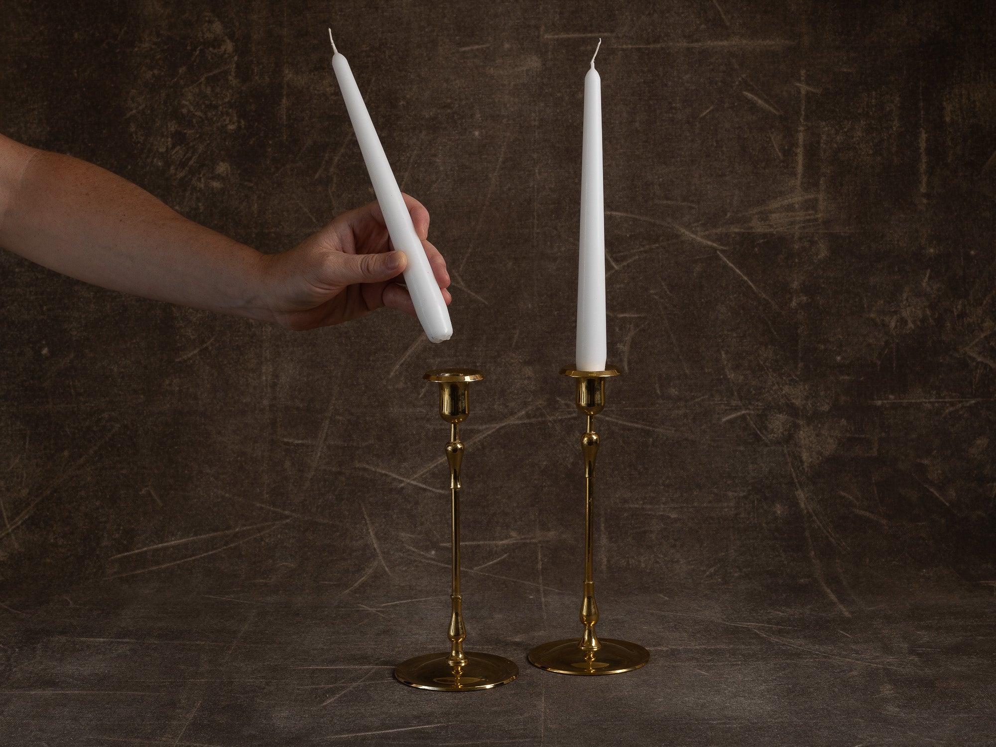 Paire de flambeaux, suiveur de Gunnar Ander, Suède (vers 1960)..Set of 2 candle holders, in the style of Gunnar Ander, Sweden (circa 1960)