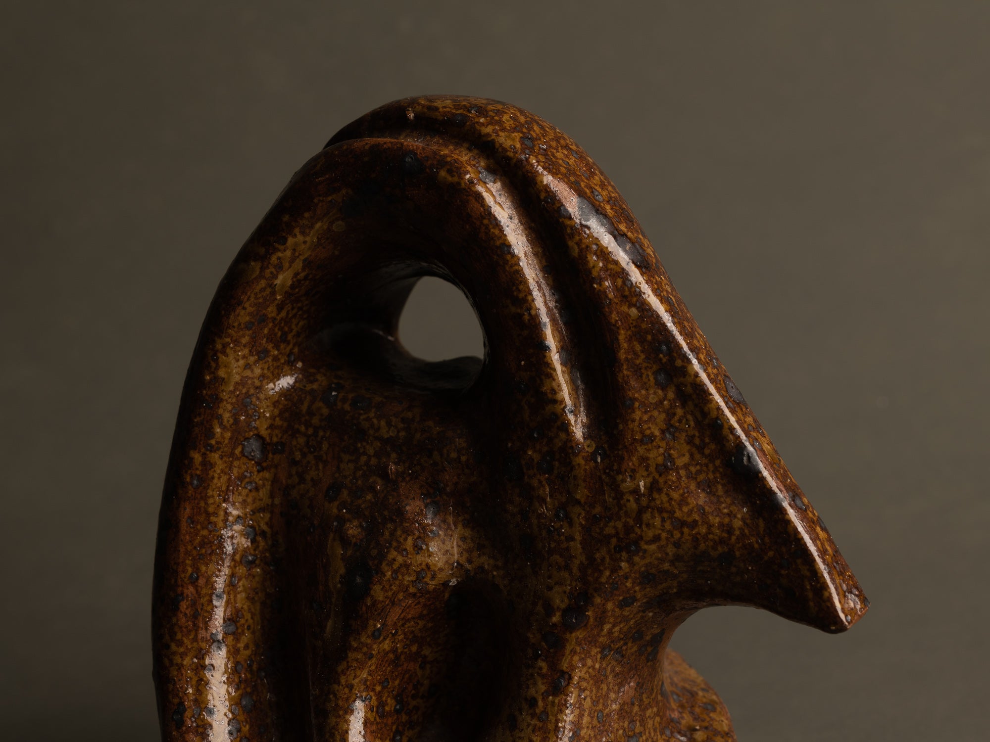 Sculpture en grès pyrité de Jacky Coville, France (1976)..Ecole de Nice, Stoneware sculpture by Jacky Coville, France (1976)