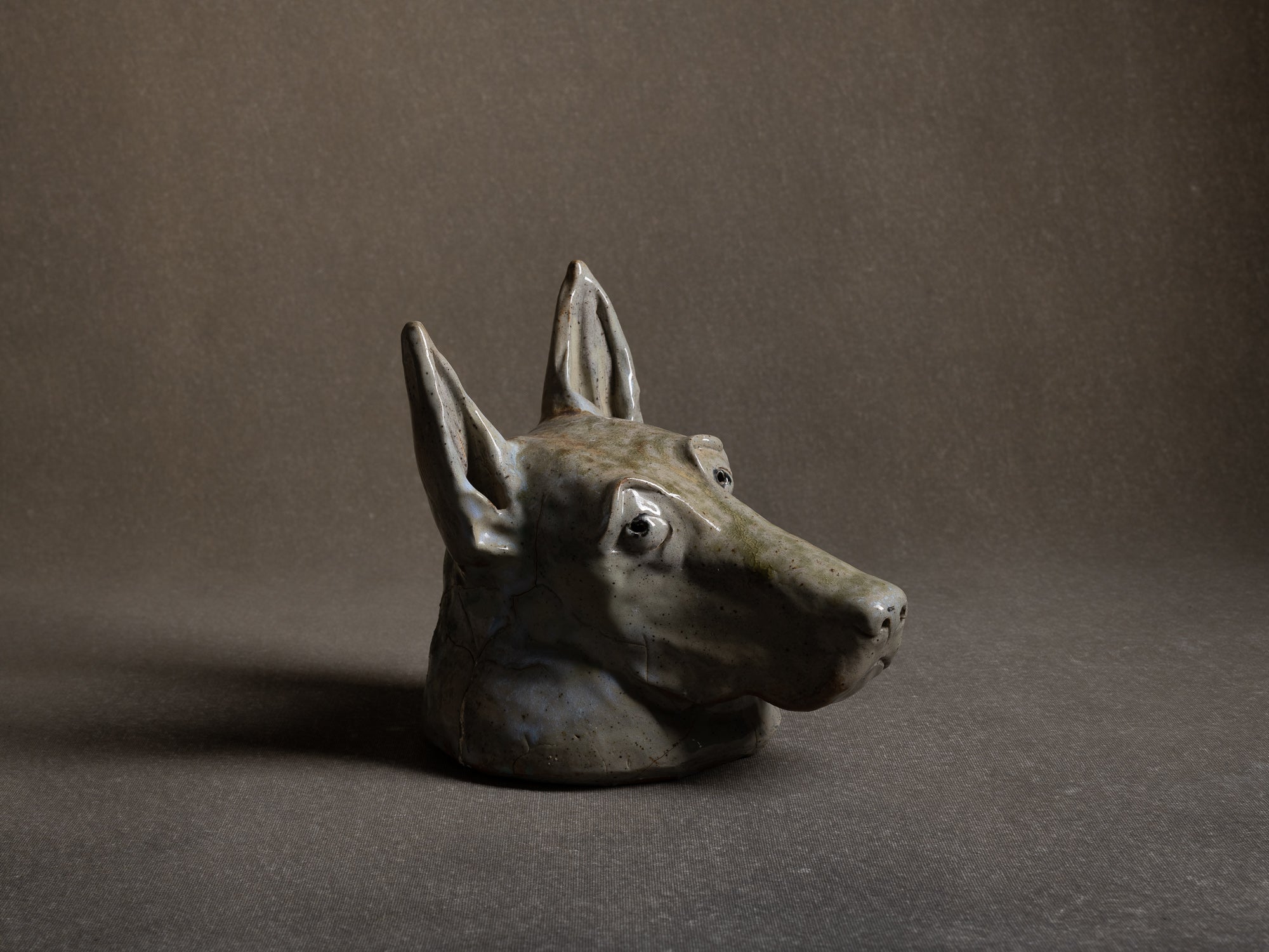 Sculpture "berger" en grès de La Borne, France (1997).."Shepherd" dog sculpture in stoneware, La Borne, France (1997)