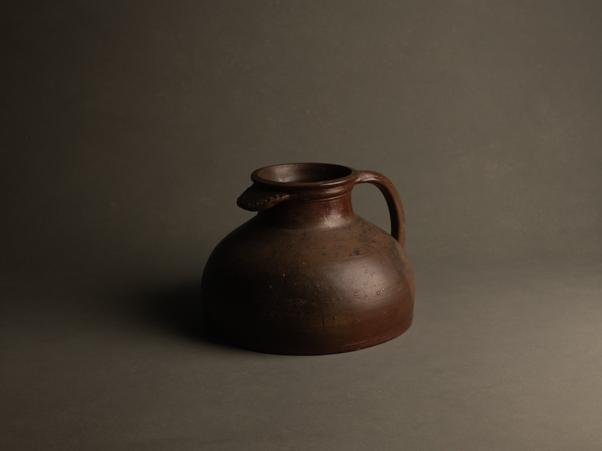 Cruche à boulanger de Jean et Geneviève Dubost, France (1966)..Baker's jug by Jean and Geneviève Dubost, France (1966)