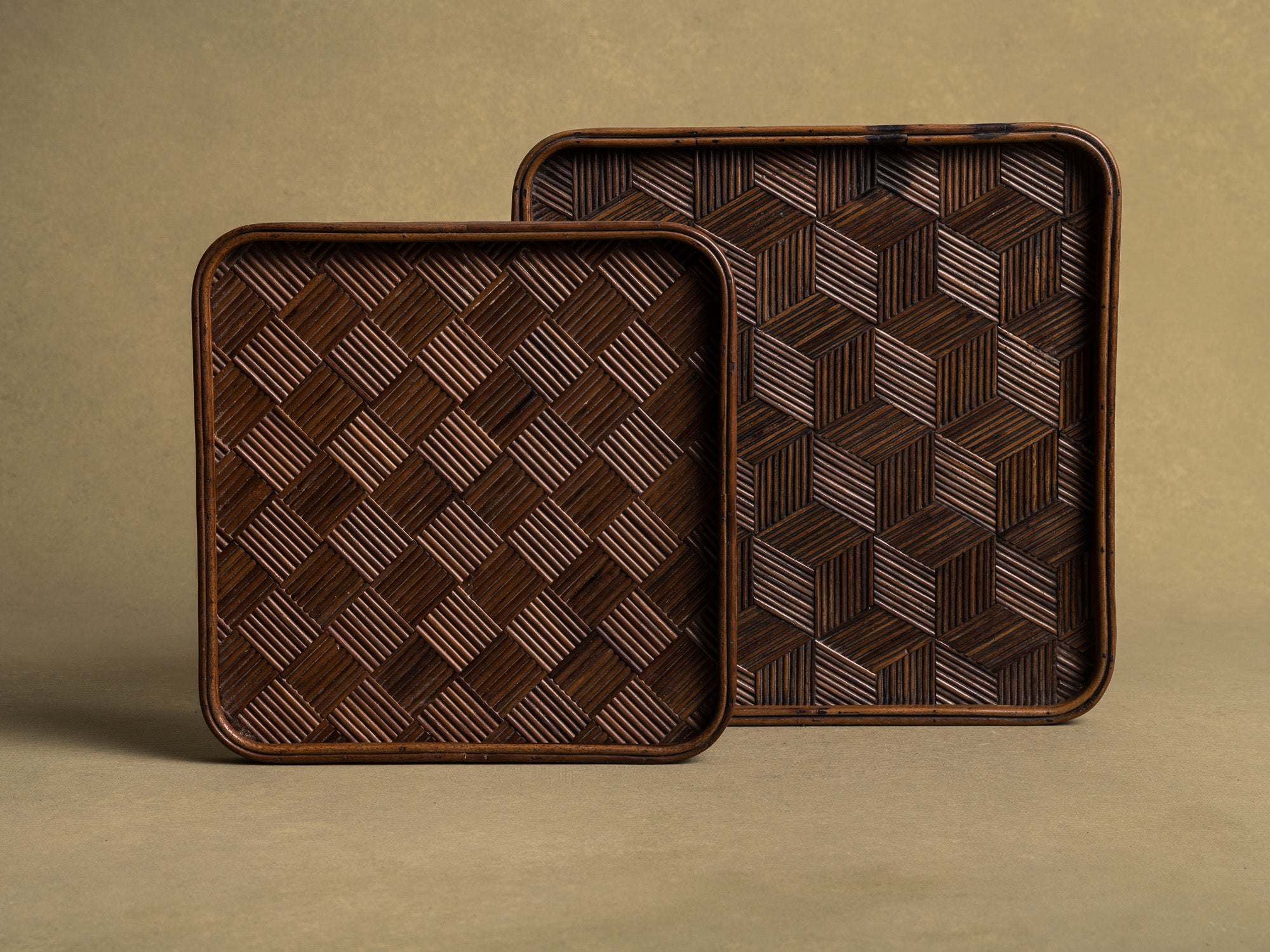 Ensemble de 2 plateaux à thé pour la cérémonie du thé, Japon (vers 1920)..Mingei tea tray for senchabon tea ceremony, Japan (circa 1920)