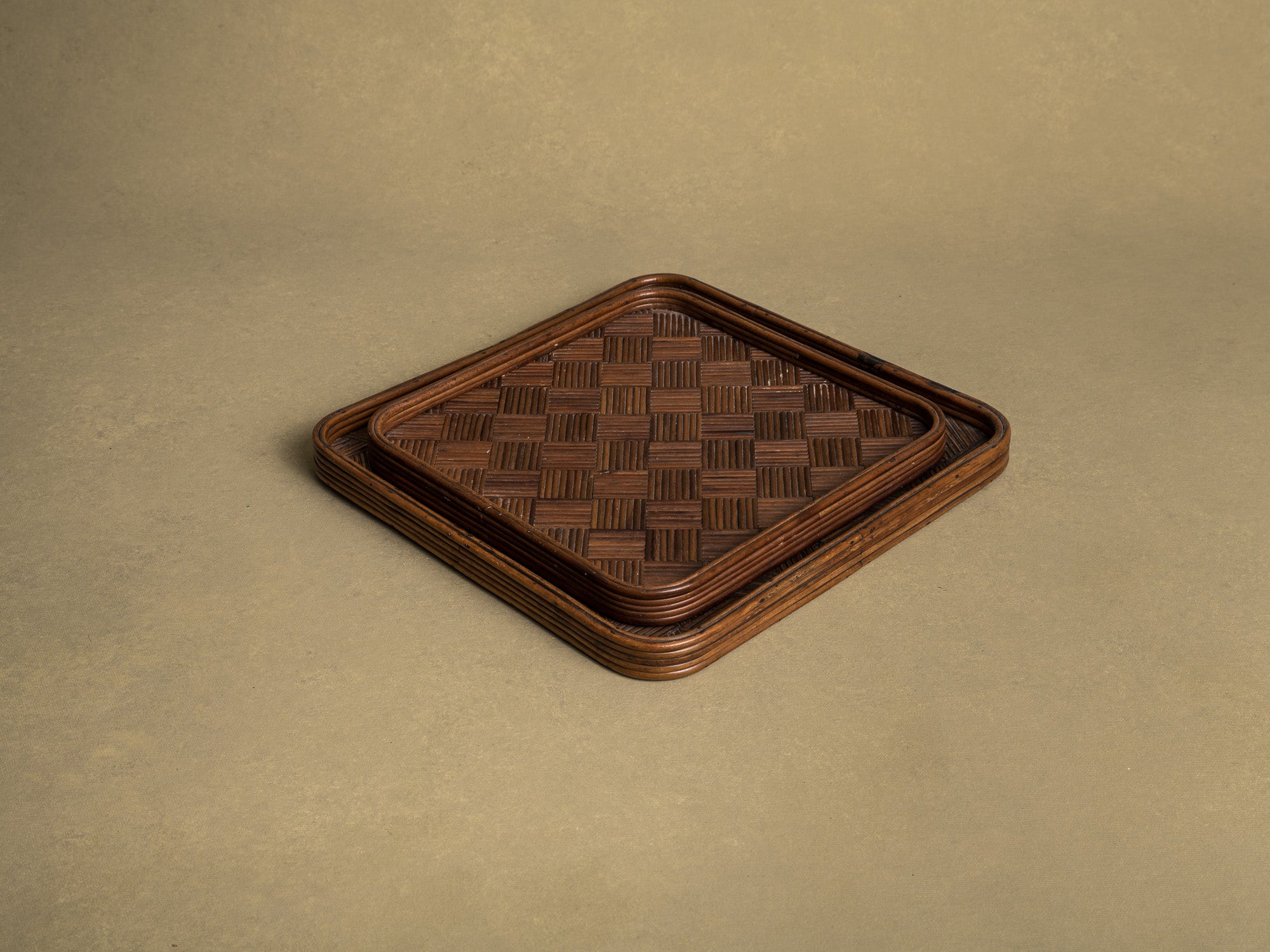 Ensemble de 2 plateaux à thé pour la cérémonie du thé, Japon (vers 1920)..Mingei tea tray for senchabon tea ceremony, Japan (circa 1920)