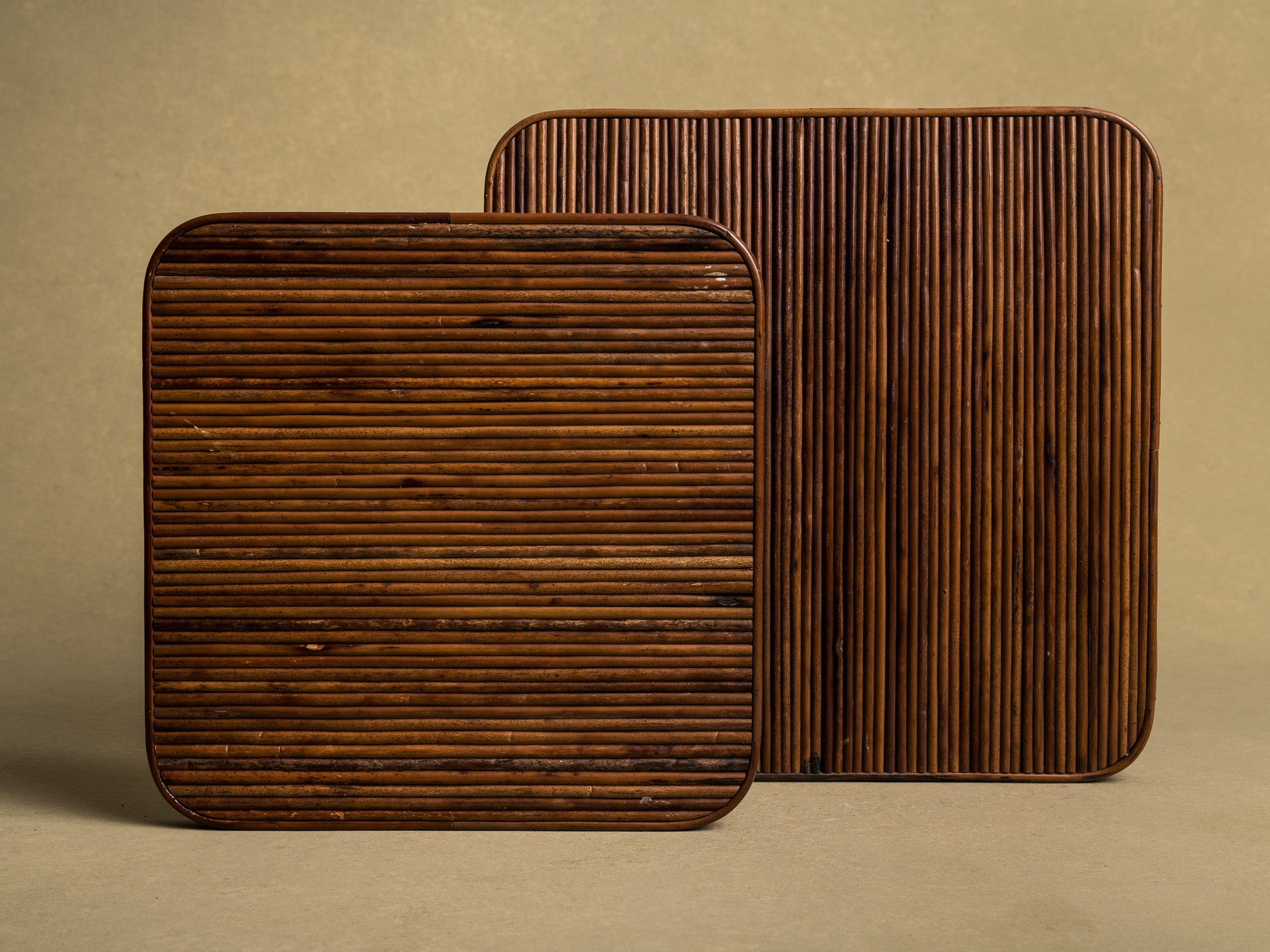 Ensemble de 2 plateaux à thé pour la cérémonie du thé, Japon (vers 1920)..Mingei tea tray for senchabon tea ceremony, Japan (circa 1920)