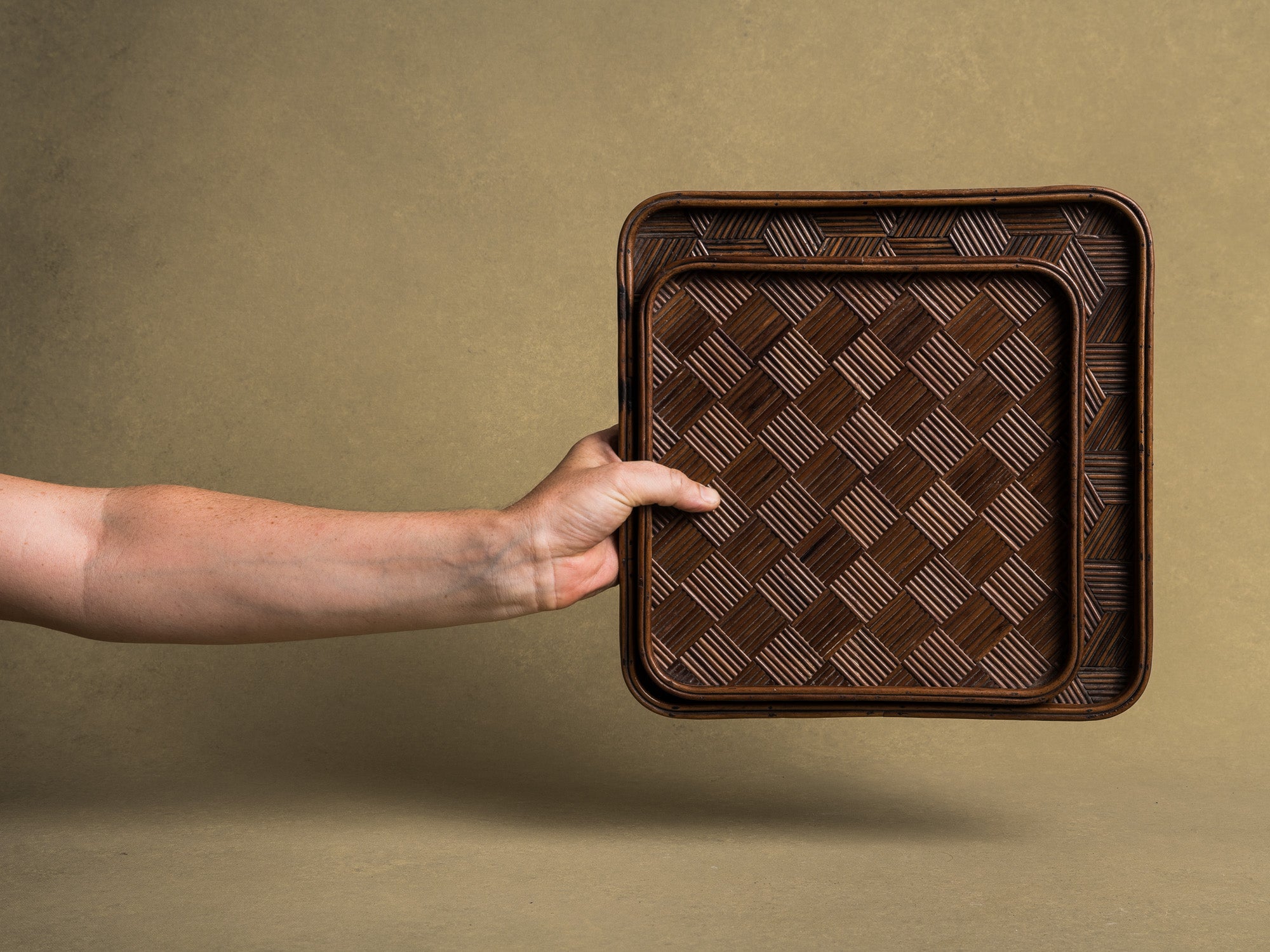 Ensemble de 2 plateaux à thé pour la cérémonie du thé, Japon (vers 1920)..Mingei tea tray for senchabon tea ceremony, Japan (circa 1920)