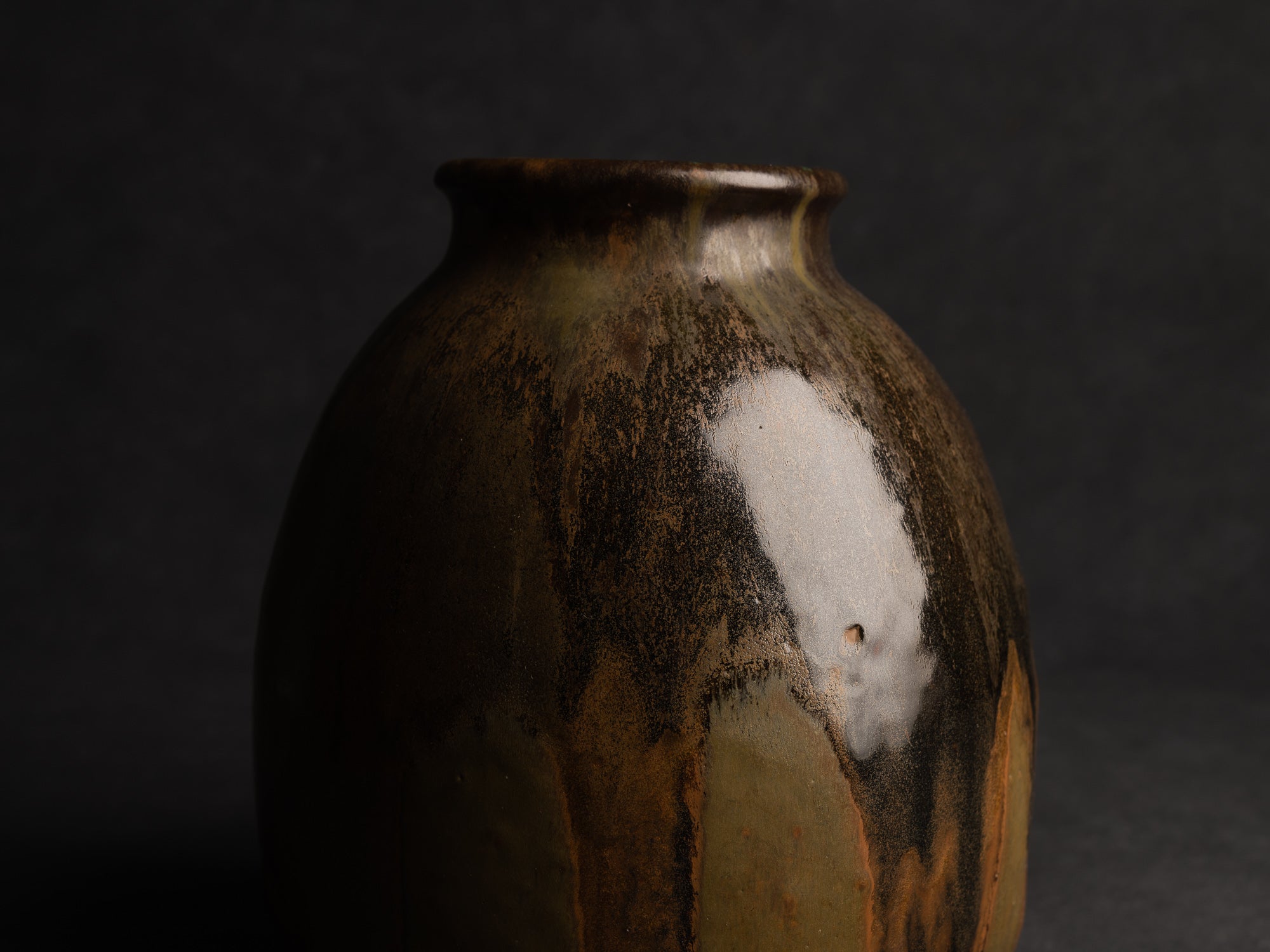 Important Vase en grès de Léon Pointu, Atelier Pointu, France (vers 1925-35)..School of Carriès Large stoneware vase by Léon Pointu, Atelier Pointu, France (circa 1925-35)